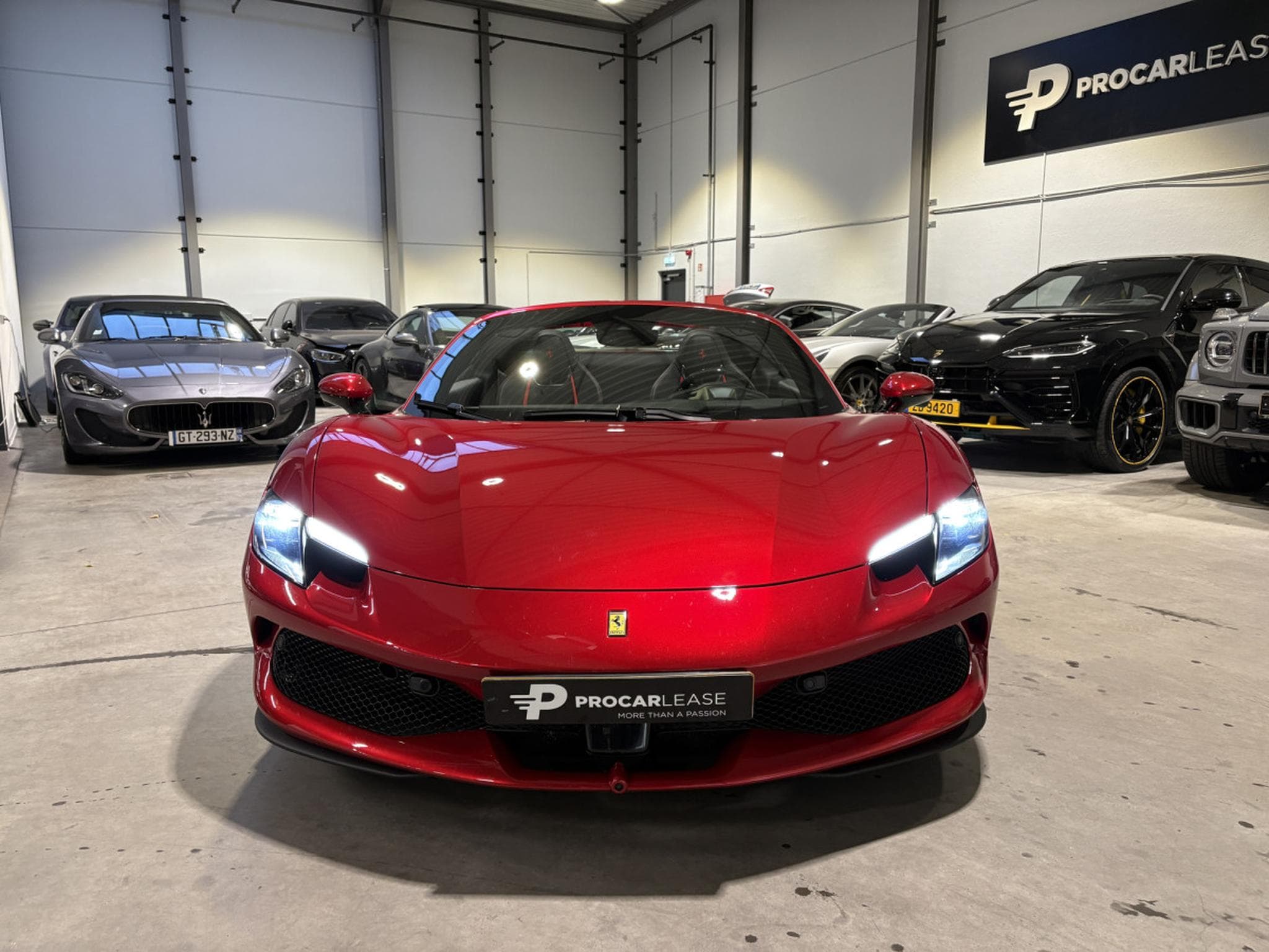 Ferrari 296 GTS 296 GTS/ Rosso Magma Extracampionario /Garantie Ferrari (2025) - Foto 2
