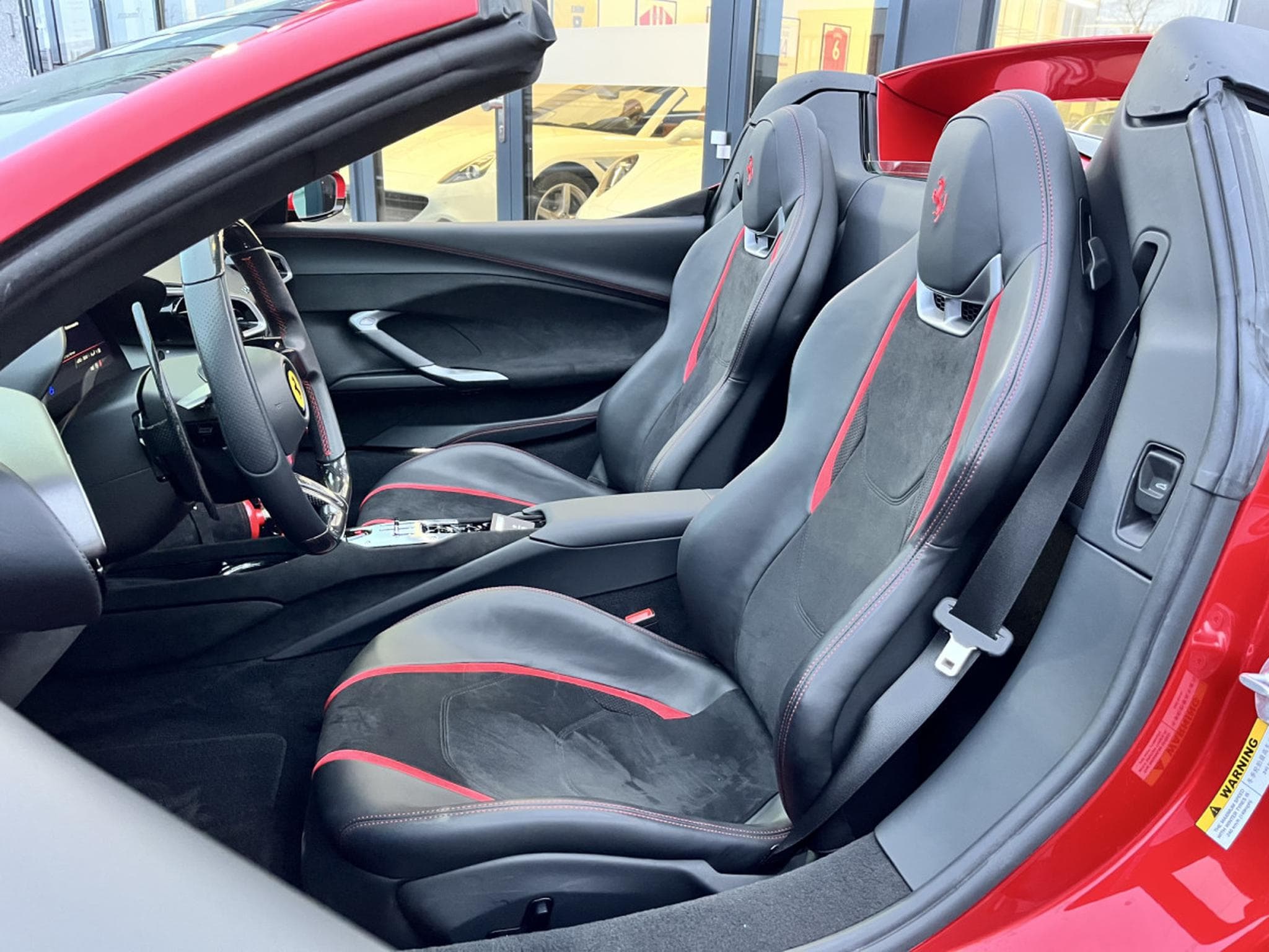 Ferrari 296 GTS 296 GTS/ Rosso Magma Extracampionario /Garantie Ferrari (2025) - Foto 7