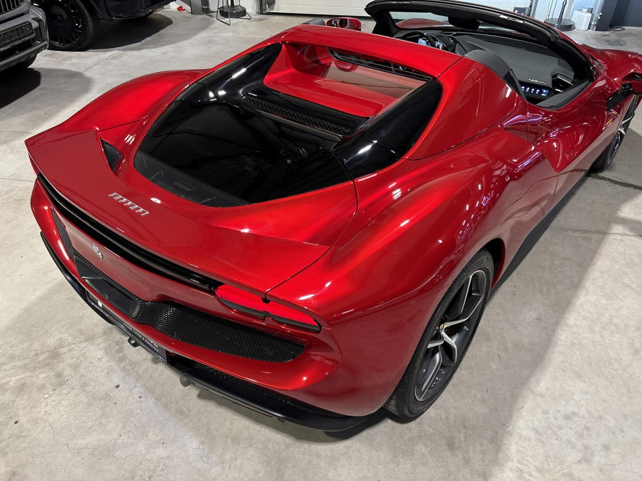 Ferrari 296 GTS 296 GTS/ Rosso Magma Extracampionario /Garantie Ferrari (2025) - Foto 16