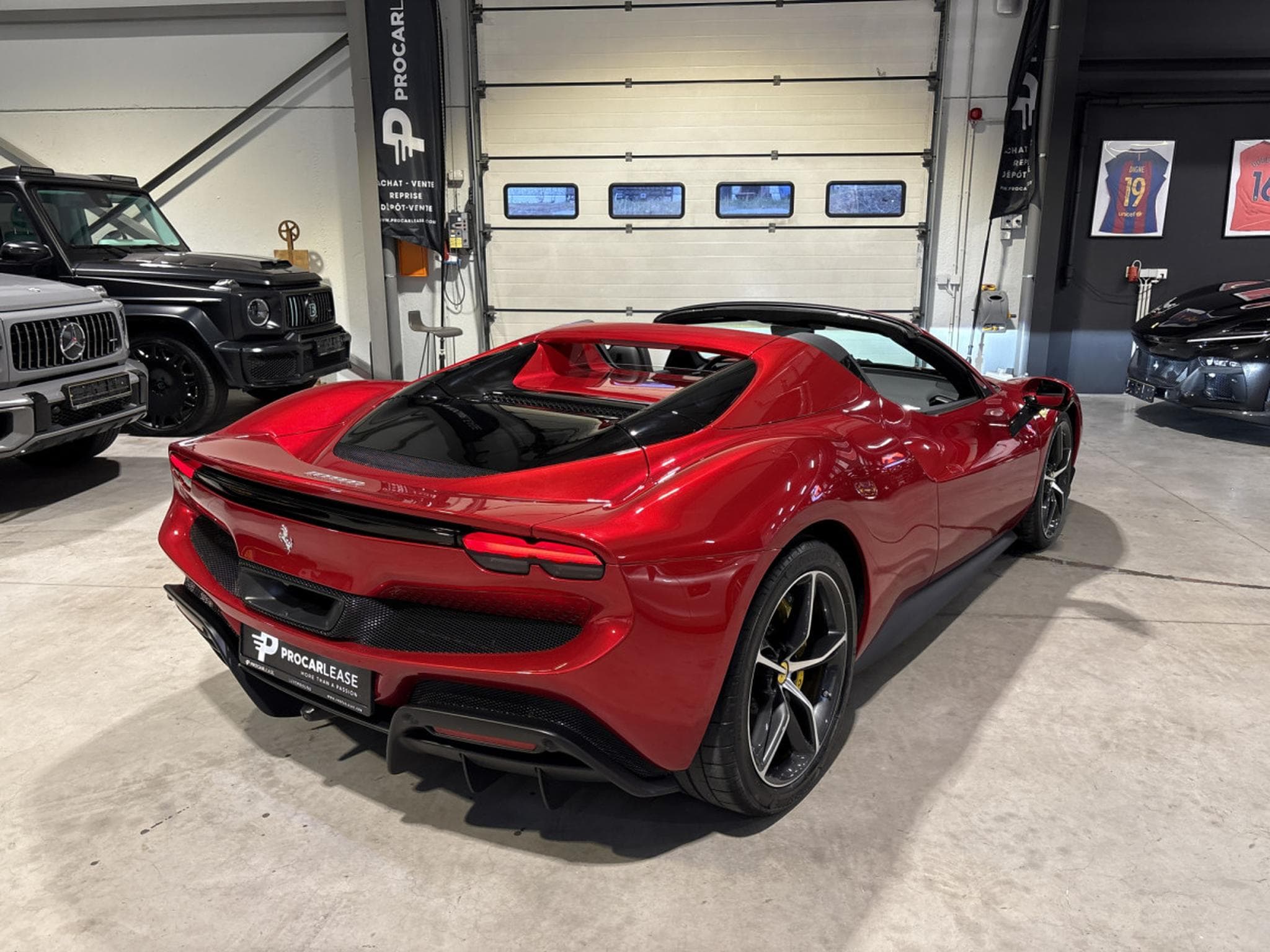 Ferrari 296 GTS 296 GTS/ Rosso Magma Extracampionario /Garantie Ferrari (2025) - Foto 17