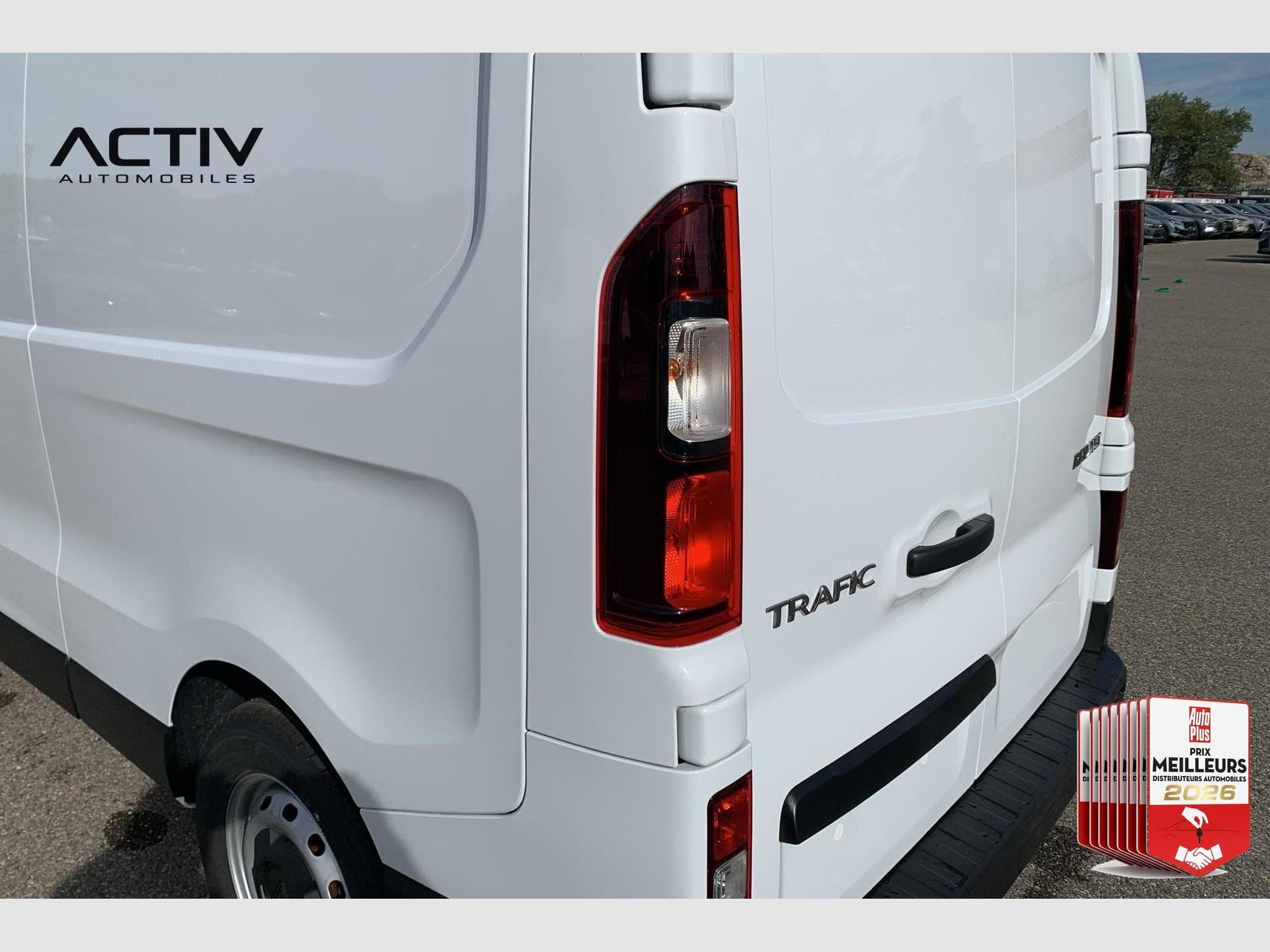 Renault Trafic BLUE DCI 130 L2H1 3T GSR2 EXTRA (2026) - Foto 20