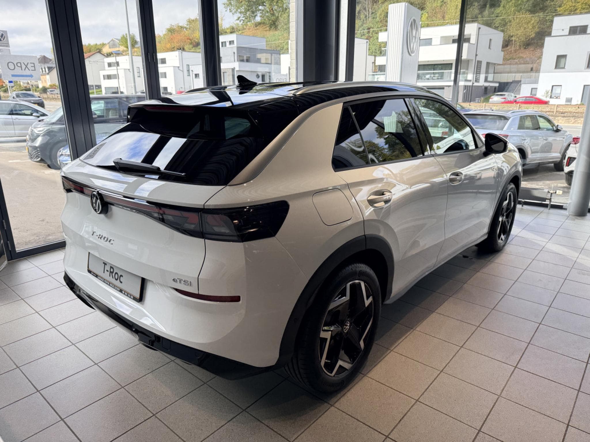 VW T-Roc R-Line 1.5 eTSI 150cv Boîte à double embrayage 7 vitesses (2026) - Foto 4