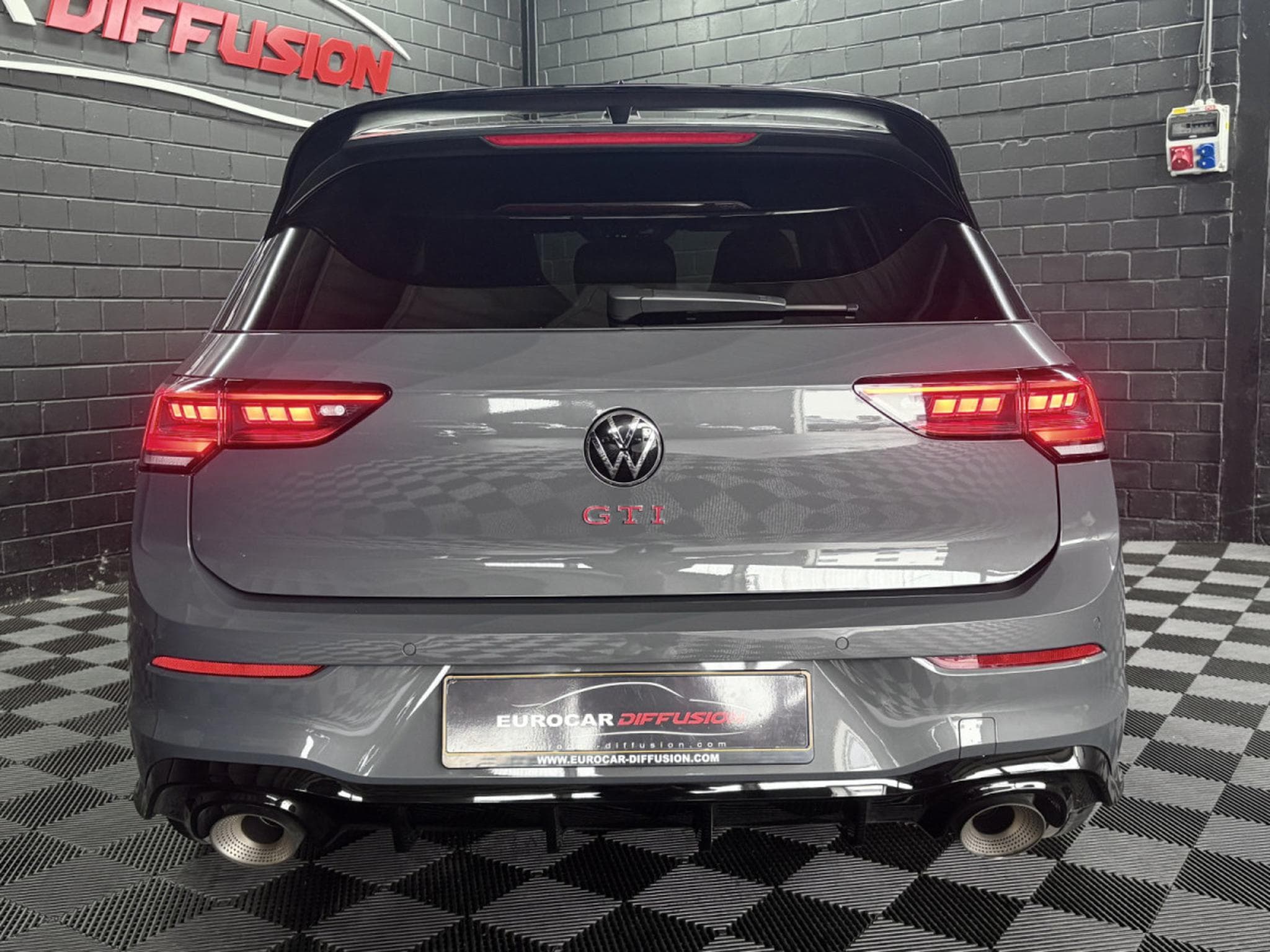 VW Golf GTI PHASE 2 Clubsport Performance 2.0 TSI 300 CV DSG7 * AKRA (2026) - Photo 5