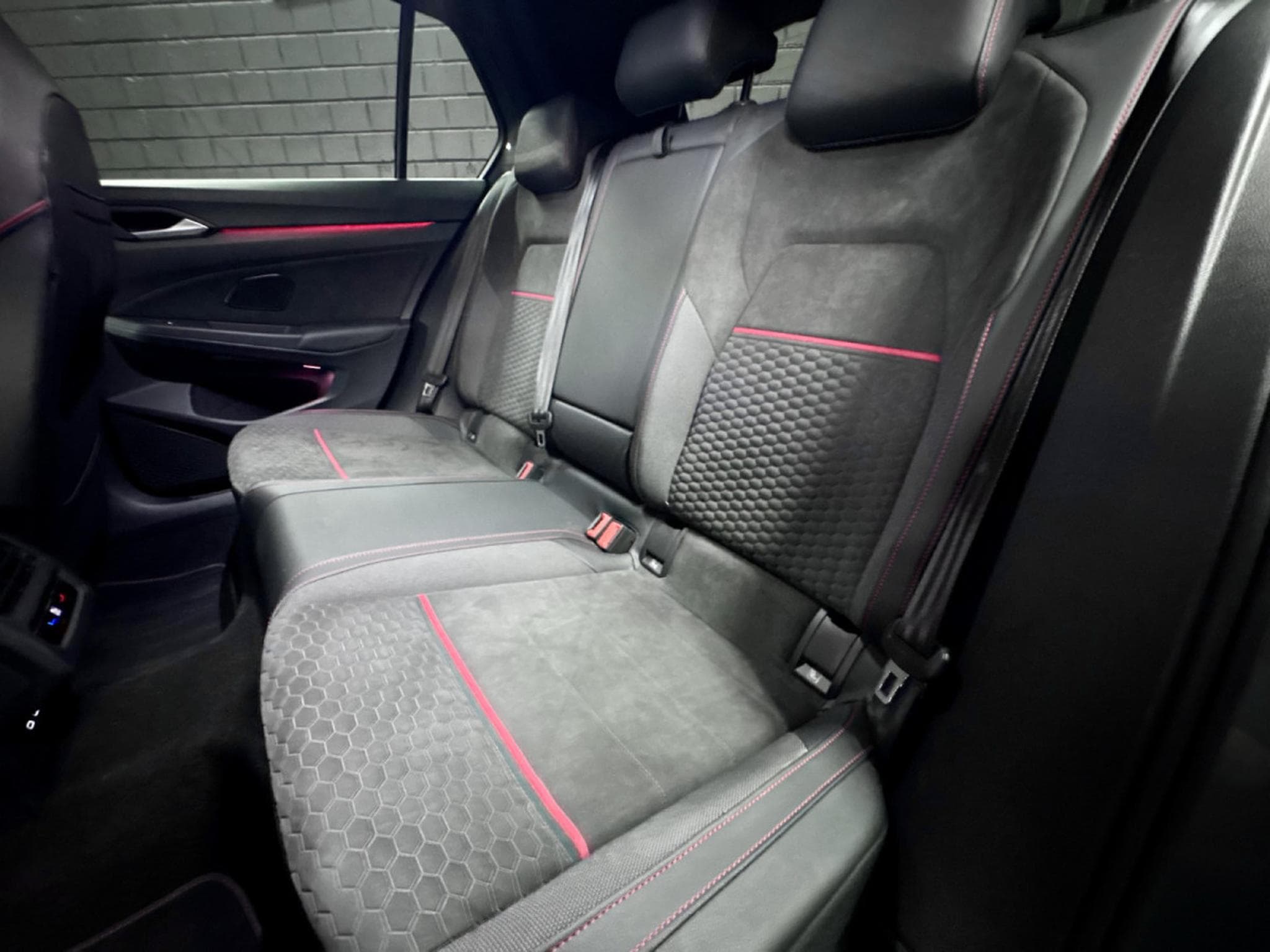 VW Golf GTI PHASE 2 Clubsport Performance 2.0 TSI 300 CV DSG7 * AKRA (2026) - Photo 22