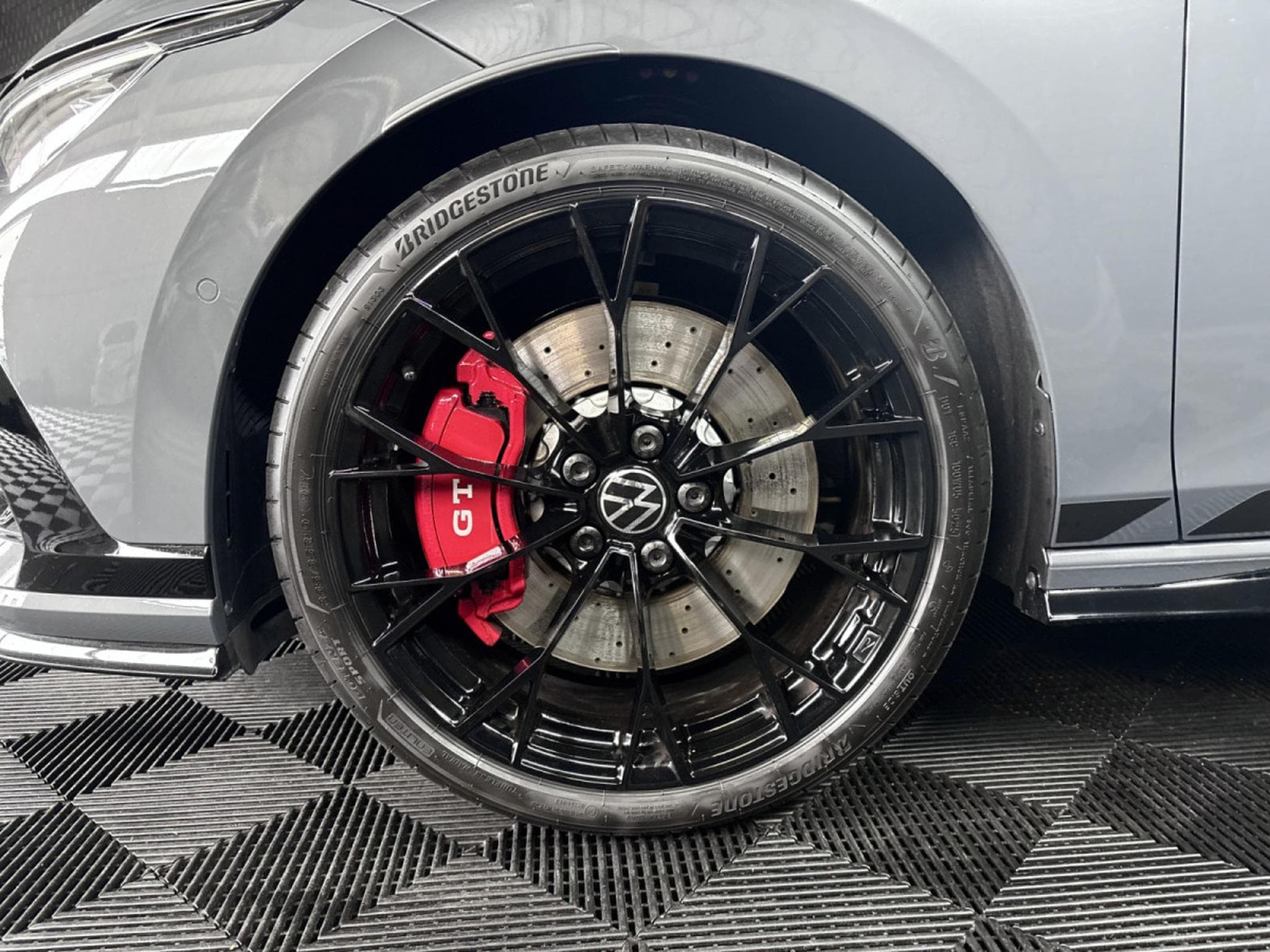 VW Golf GTI PHASE 2 Clubsport Performance 2.0 TSI 300 CV DSG7 * AKRA (2026) - Photo 25
