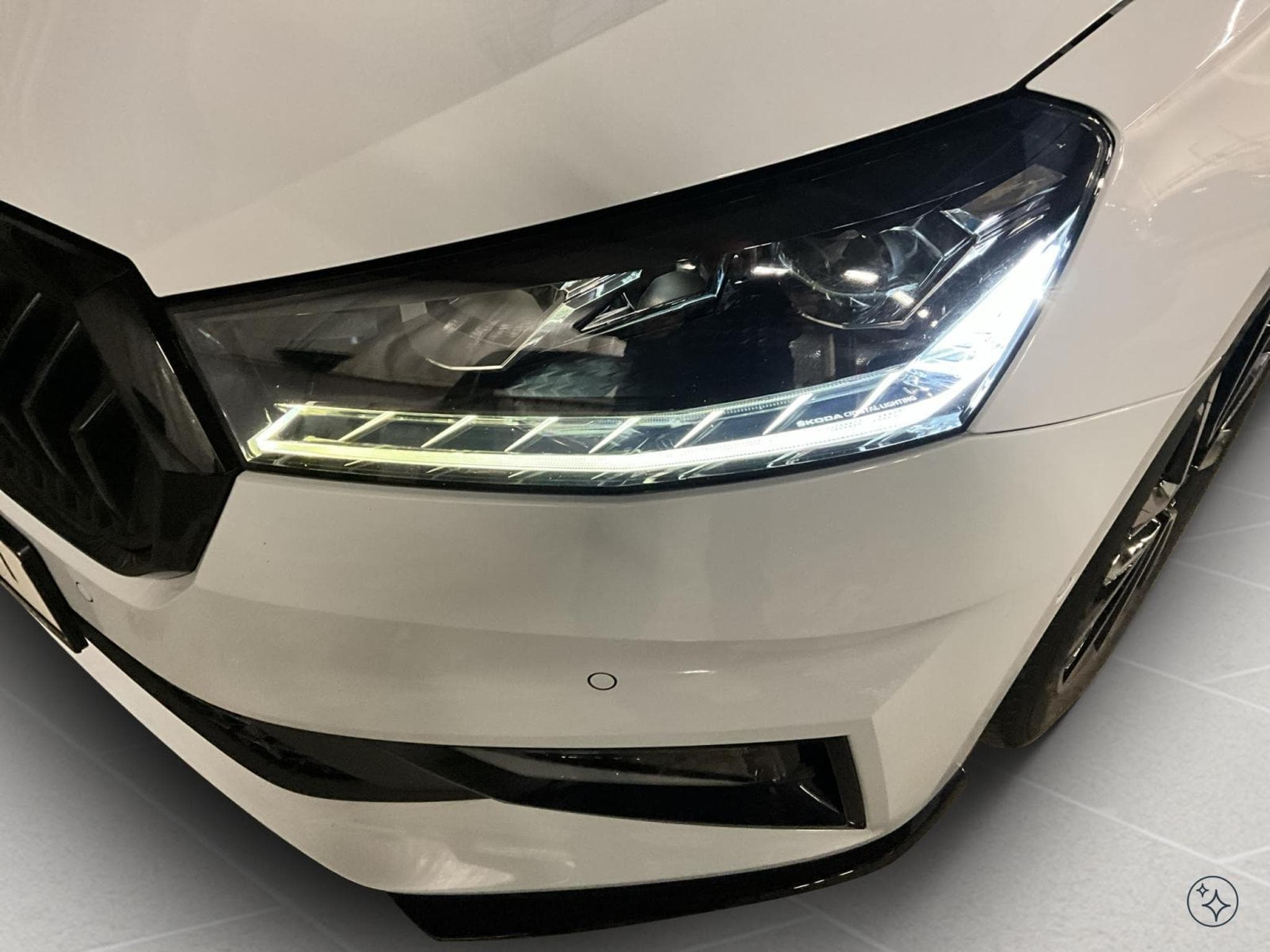 Skoda Fabia Monte-Carlo+DSG+Park&Go+Light&View (2025) - Foto 17