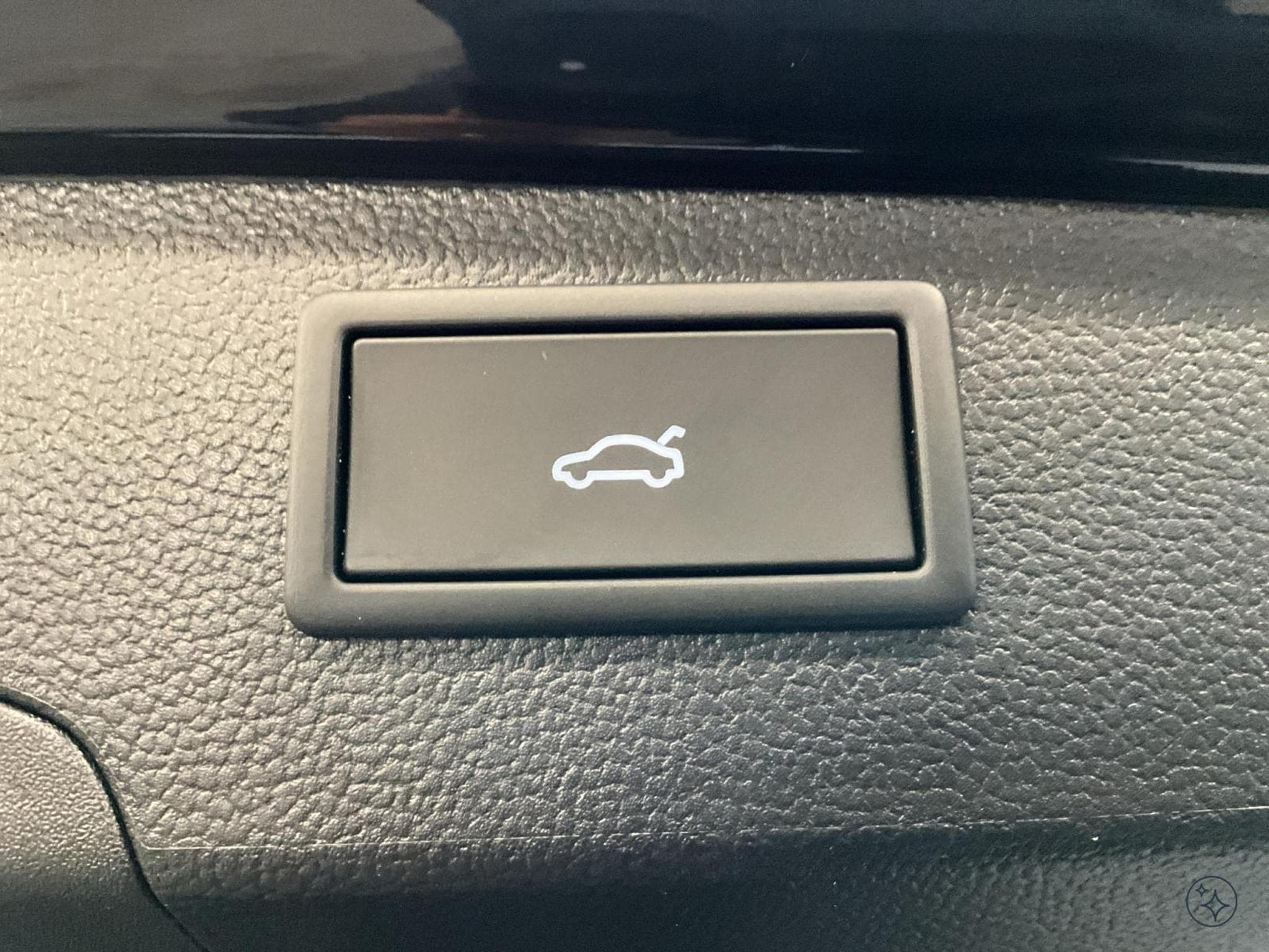 VW Passat Elegance+DSG+P.Acoustique+AHK (2025) - Photo 21