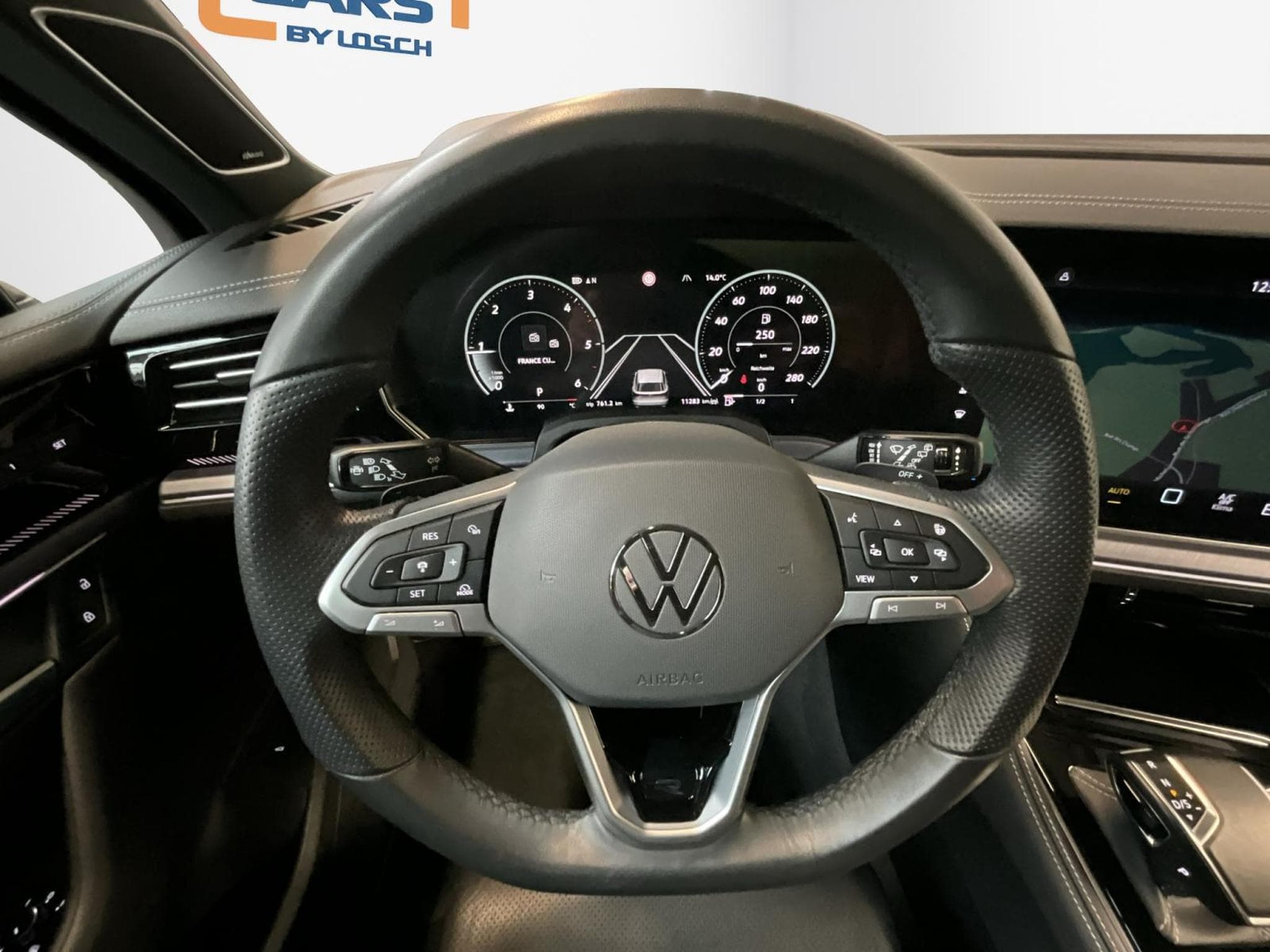 VW Touareg R-Line+V6+Aut.+4M+Pano+360 (2025) - Foto 10