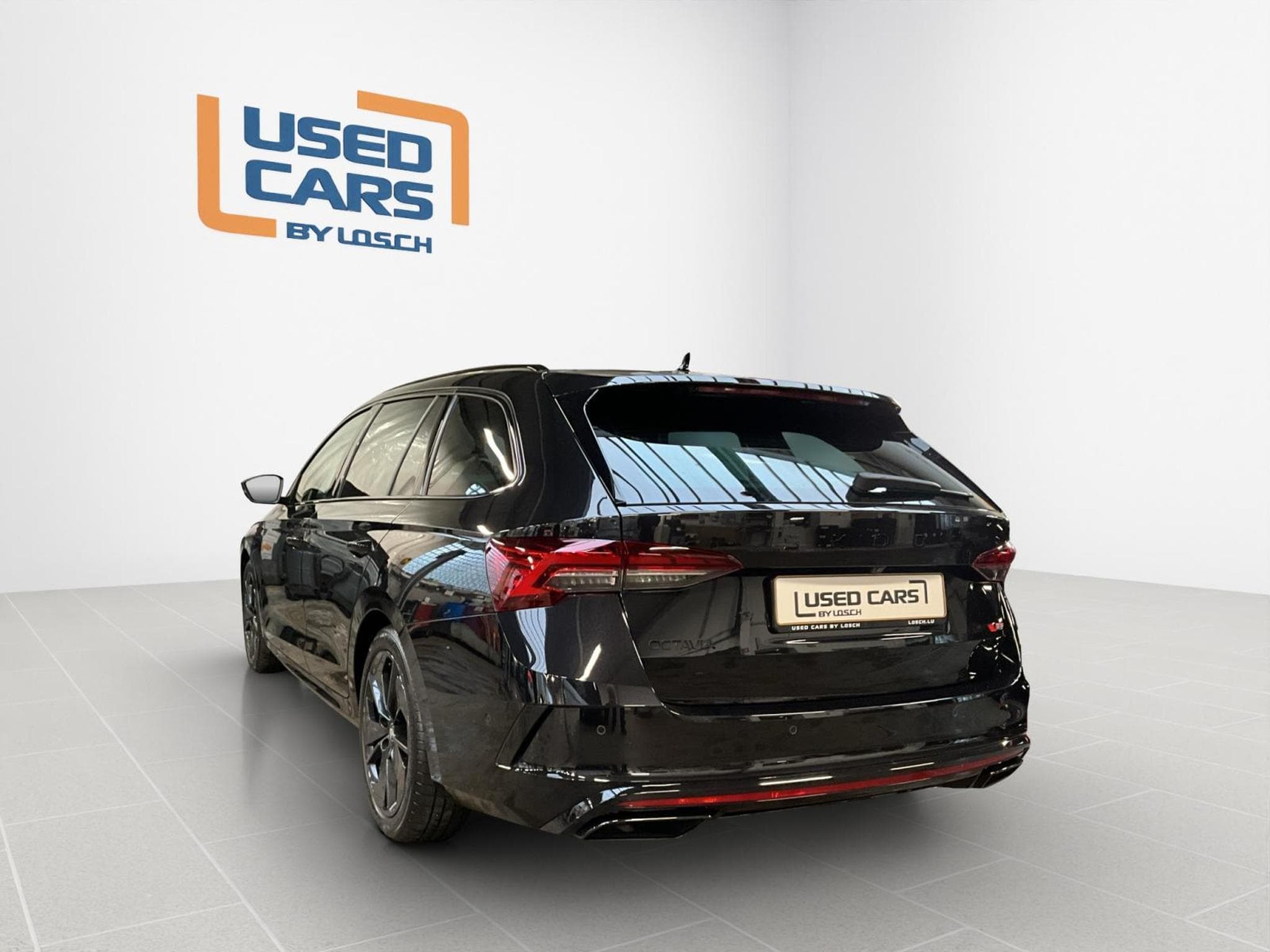 Skoda Octavia Rs+DSG+P.Assisted+AHK+Led+Navi (2025) - Foto 6
