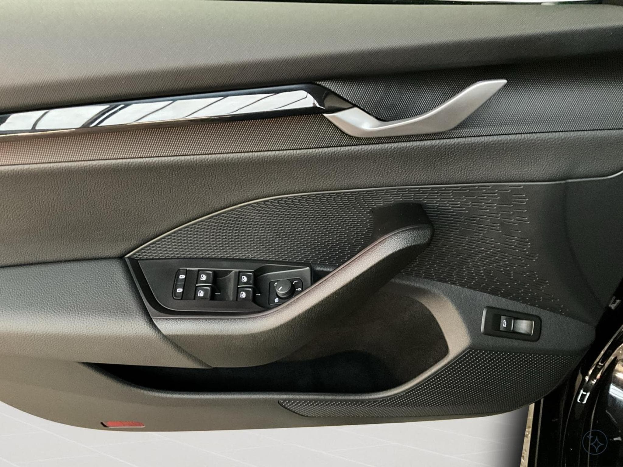 Skoda Octavia Rs+DSG+P.Assisted+AHK+Led+Navi (2025) - Foto 10