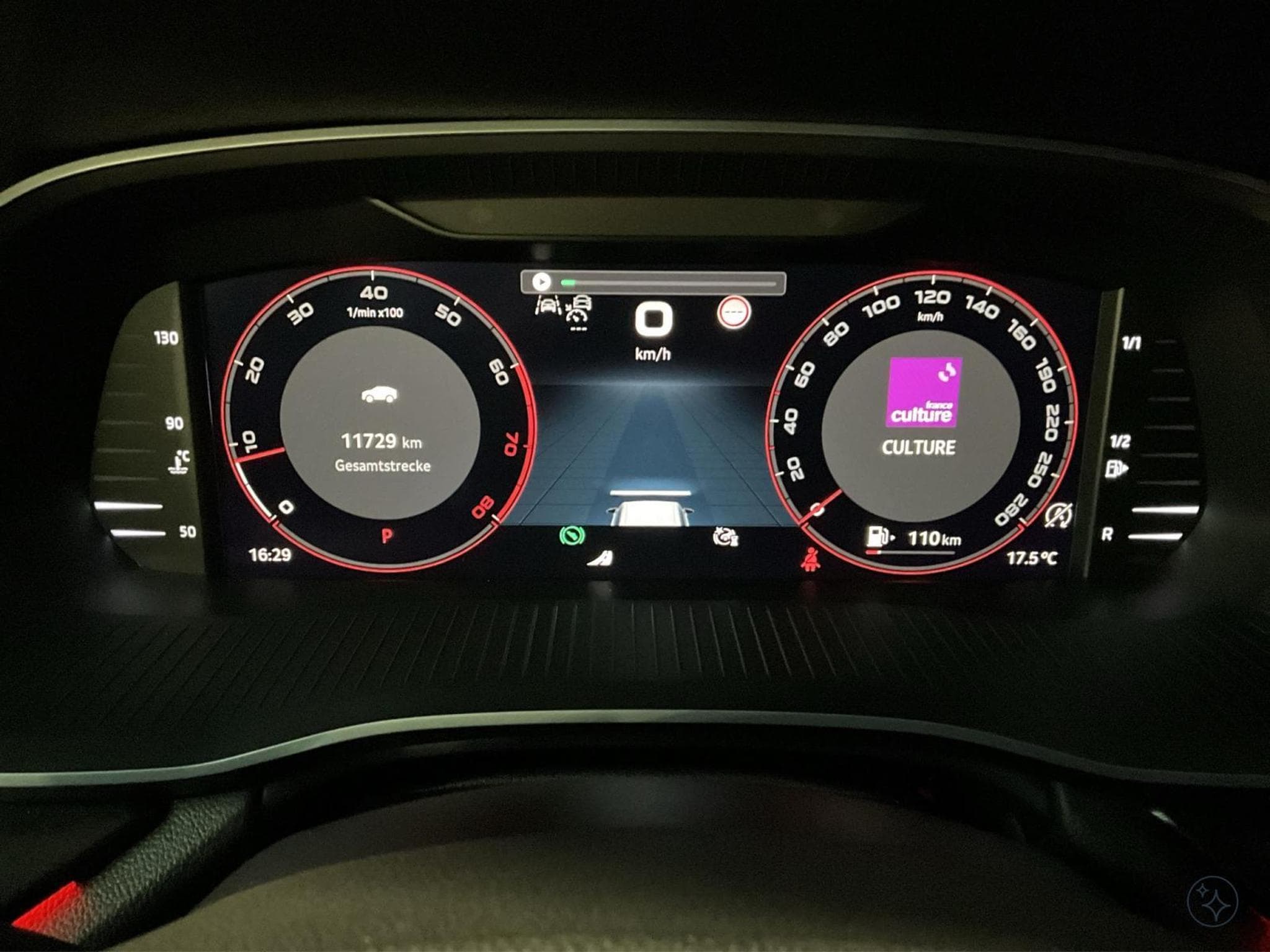 Skoda Octavia Rs+DSG+P.Assisted+AHK+Led+Navi (2025) - Foto 13