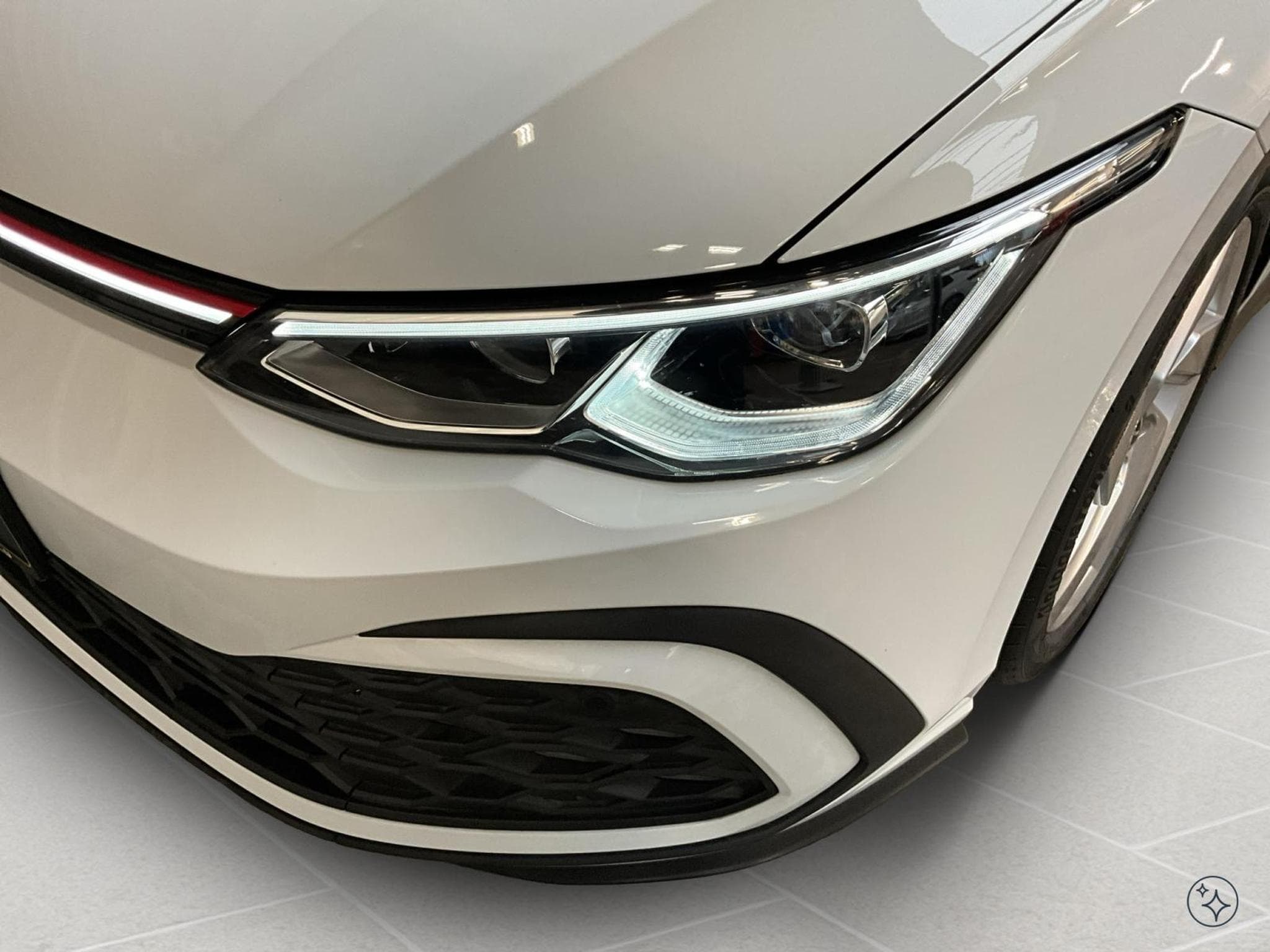 VW Golf GTI+BVM+StandHeizung+AHK+Led+Navi+DAB (2022) - Photo 9