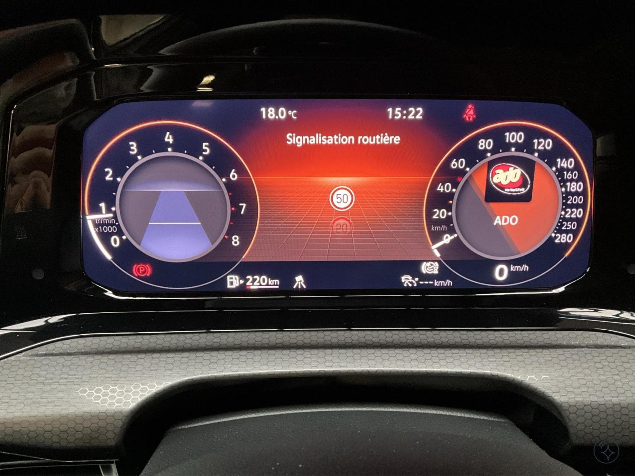 VW Golf GTI+BVM+StandHeizung+AHK+Led+Navi+DAB (2022) - Photo 13