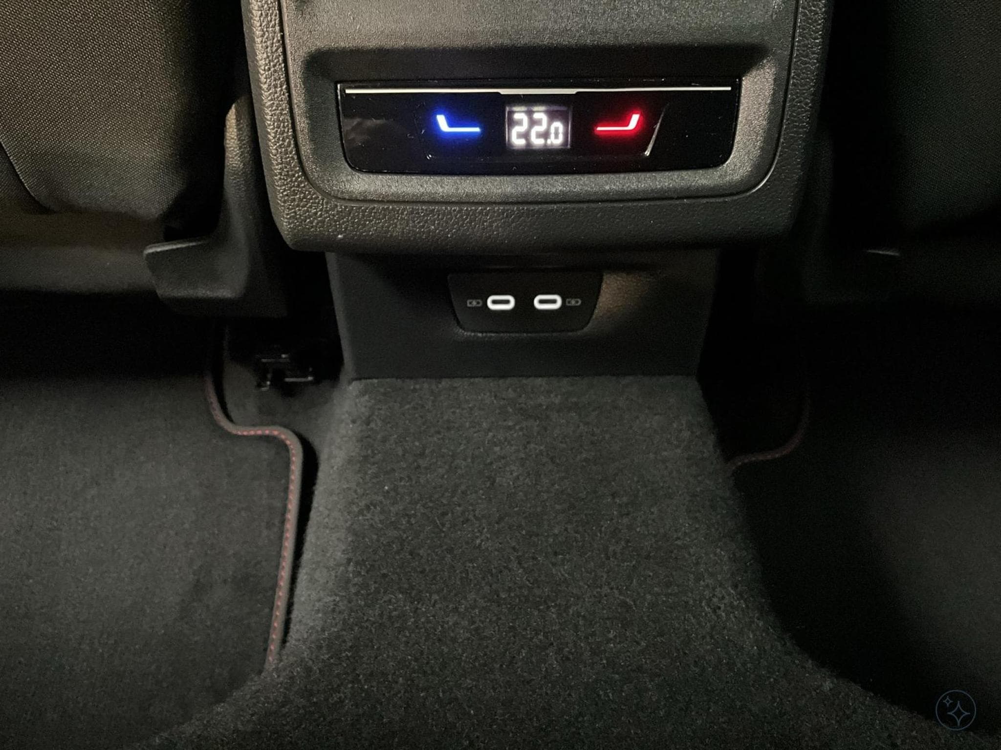 VW Golf GTI+BVM+StandHeizung+AHK+Led+Navi+DAB (2022) - Photo 19
