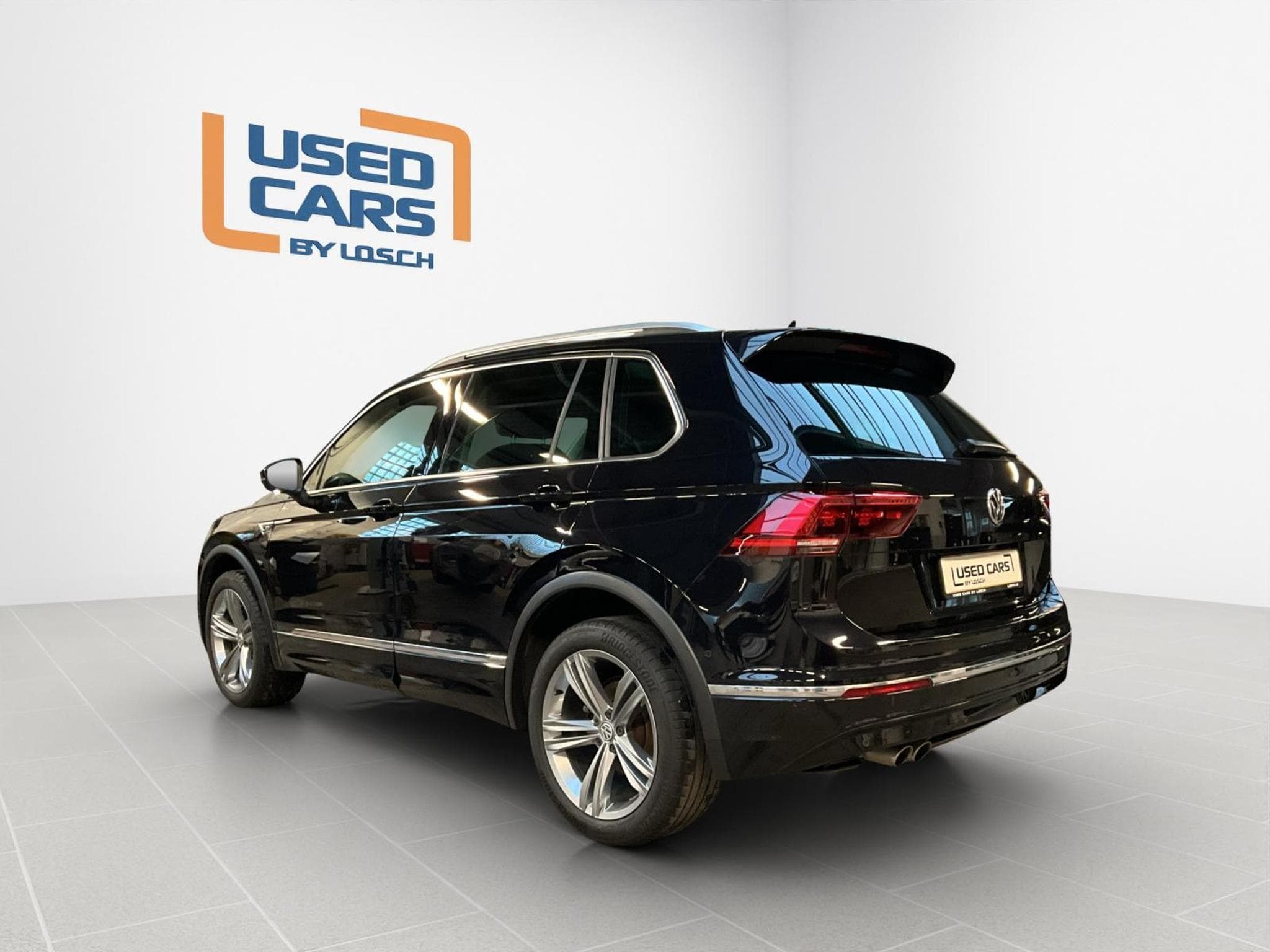VW Tiguan Highline+R-Line+DSG+4M+AHK+RearView (2020) - Foto 5