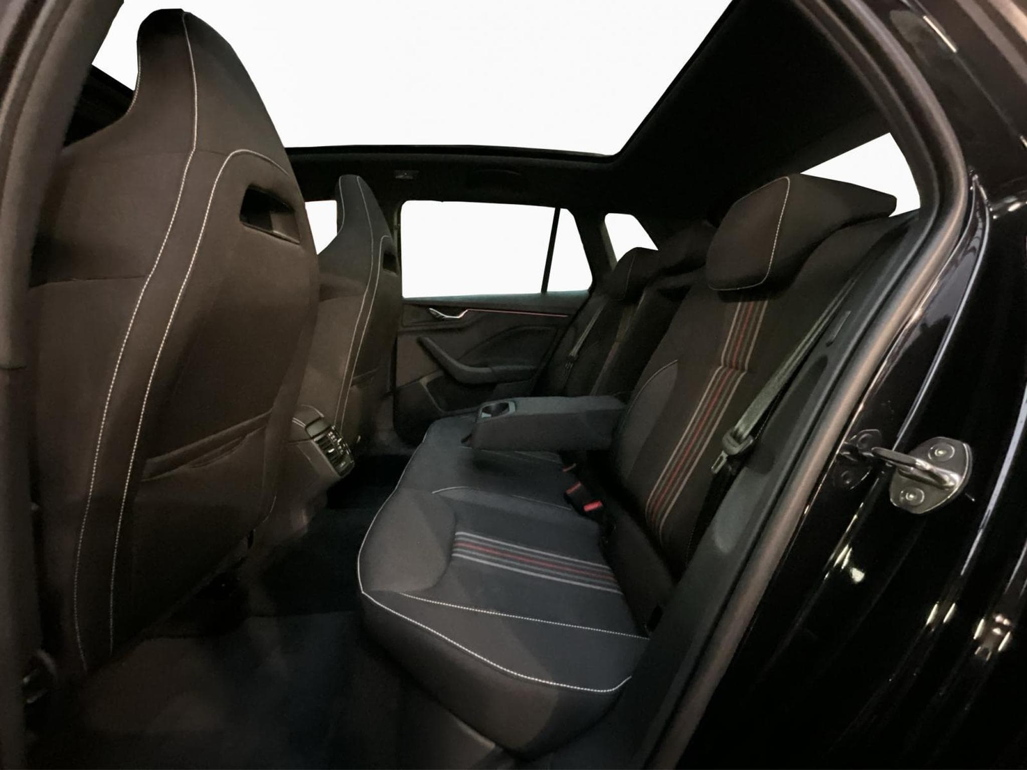Skoda Kamiq Monte-Carlo+DSG+P.Ass.-Drive-Plus+Park&Go (2025) - Foto 19