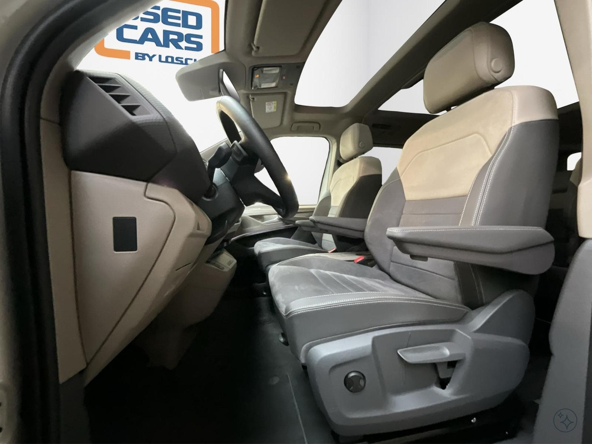 VW T7 Life+DSG+P:Stationnement+LM18+Pack-Top+7Sitze+Pack-Top (2025) - Foto 11