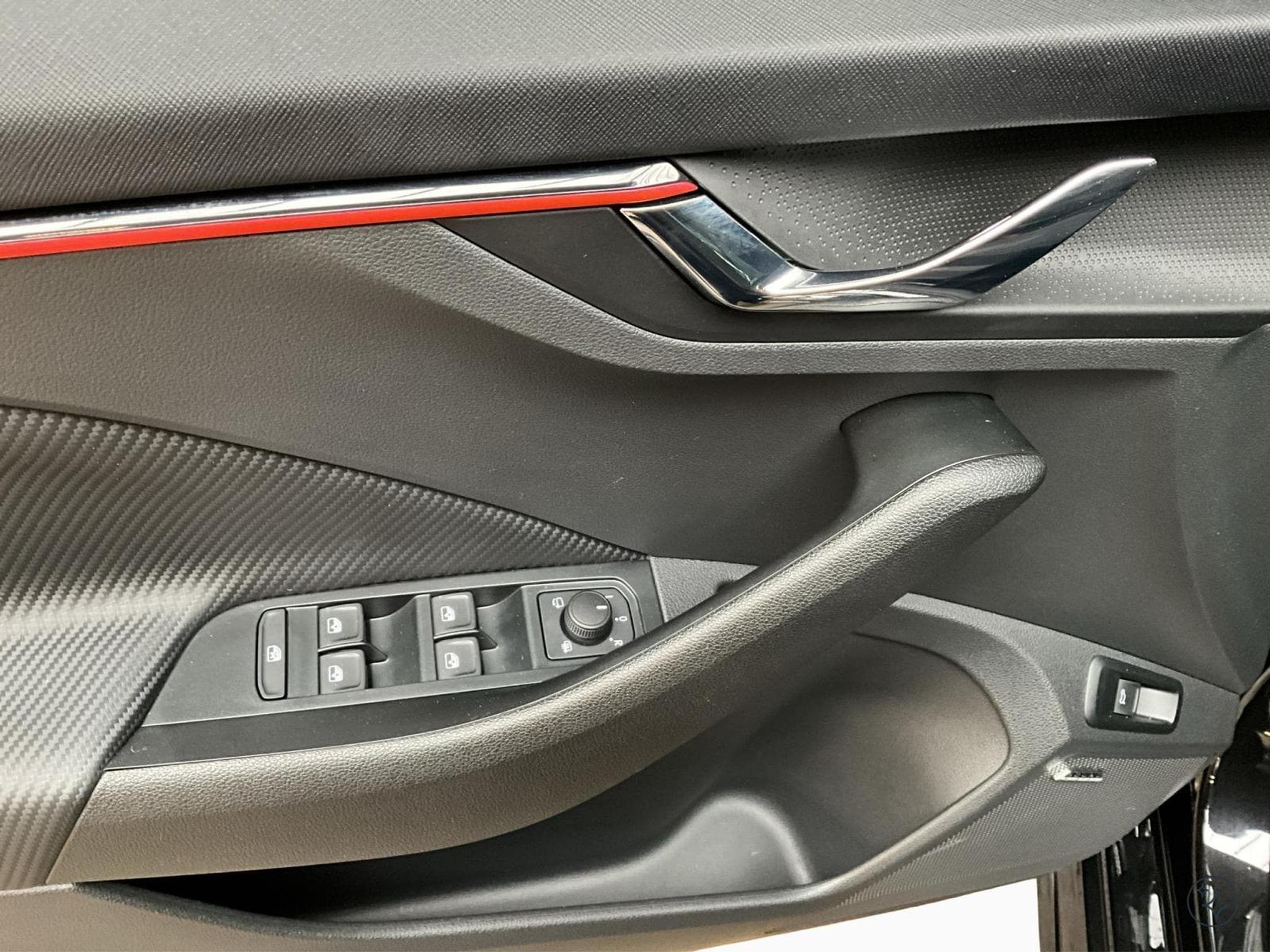 Skoda Kamiq Monte-Carlo+DSG+P.Ass.+Park&Go-Plus (2025) - Photo 10