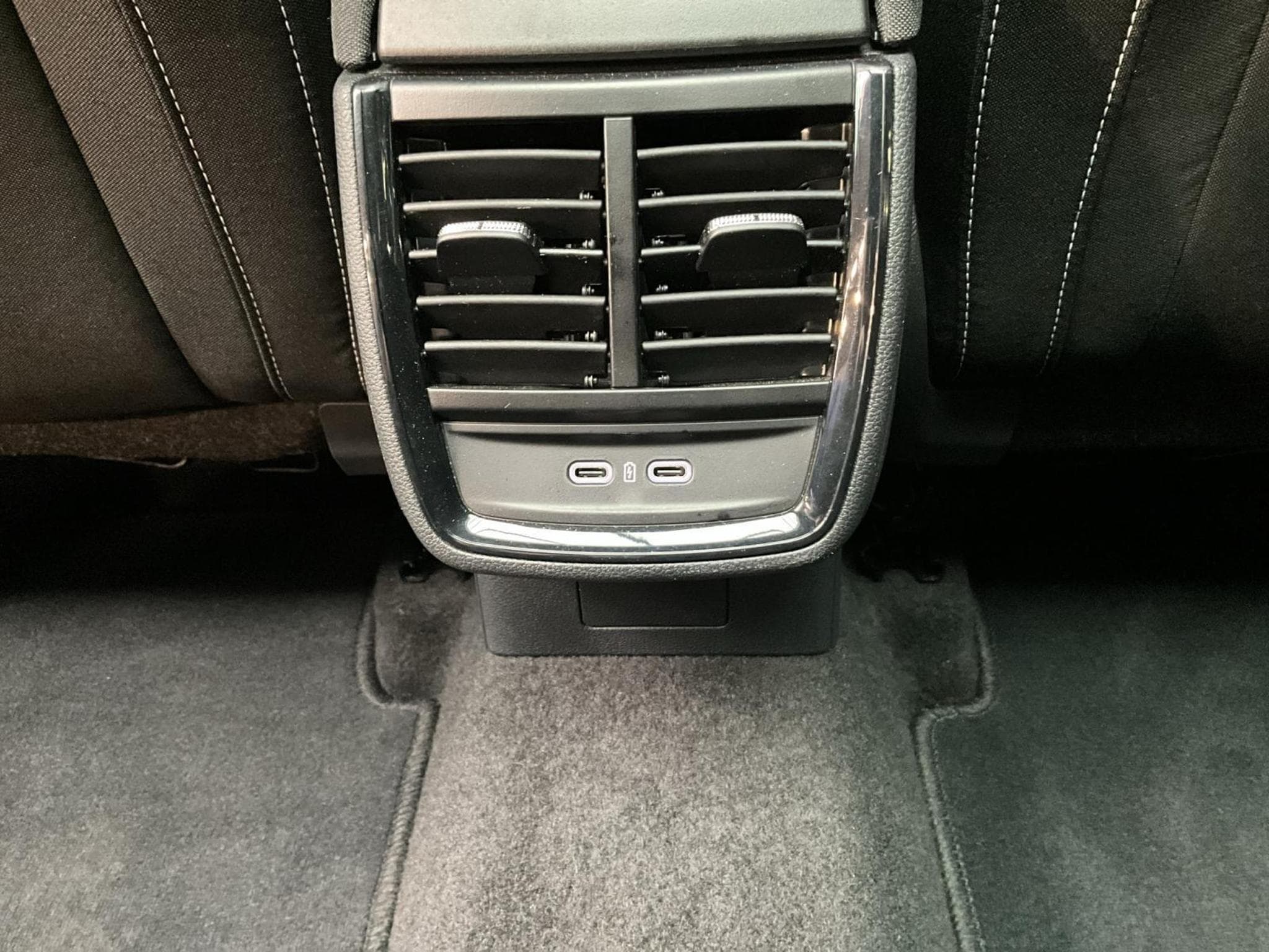 Skoda Kamiq Monte-Carlo+DSG+P.Ass.+Park&Go-Plus (2025) - Photo 20