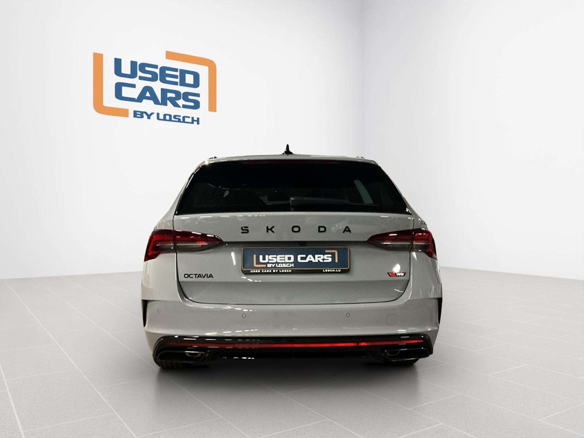 Skoda Octavia RS+DSG+LED+Navi+RearView+AHK (2025) - Foto 7