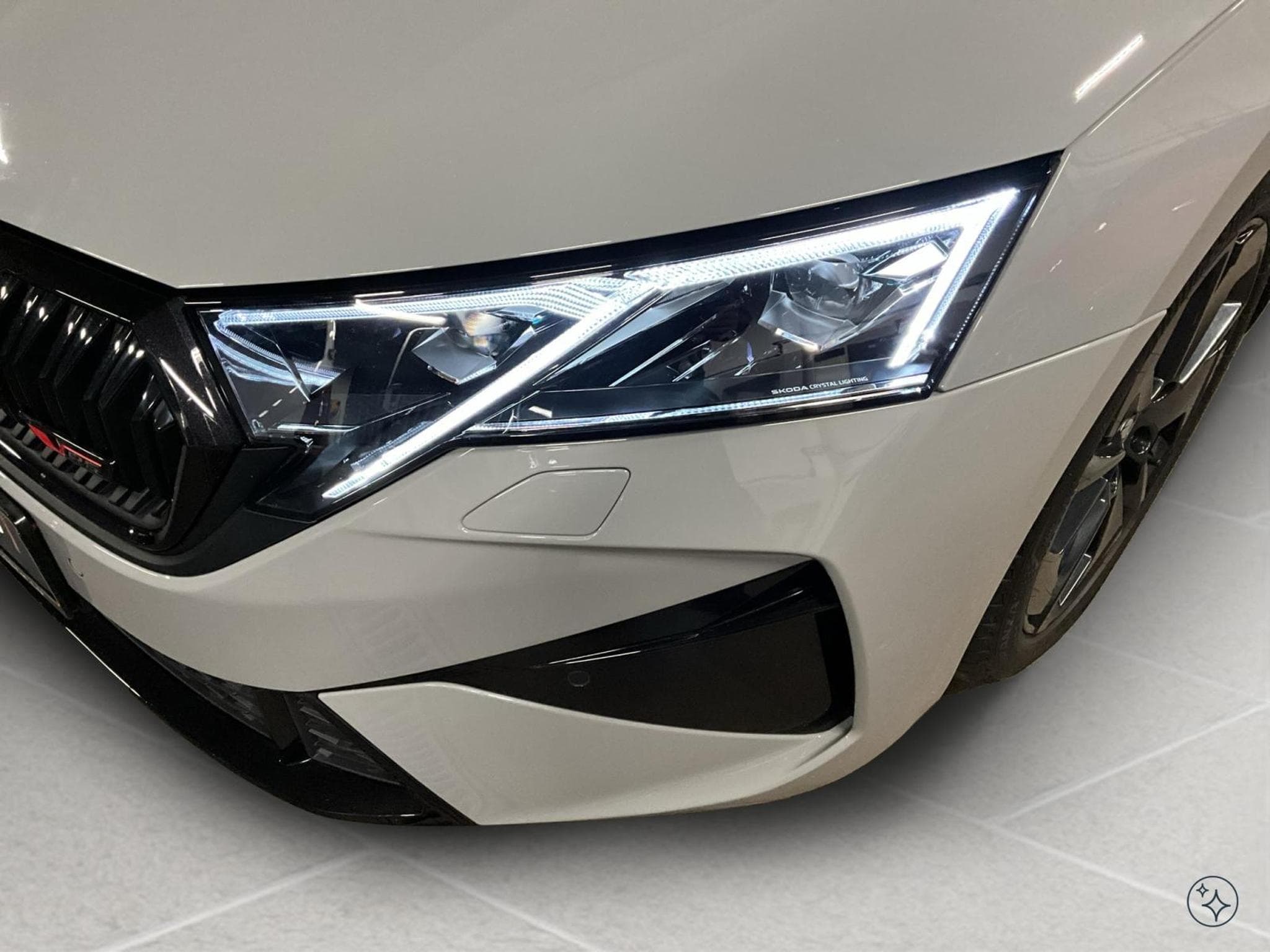 Skoda Octavia RS+DSG+LED+Navi+RearView+AHK (2025) - Foto 9