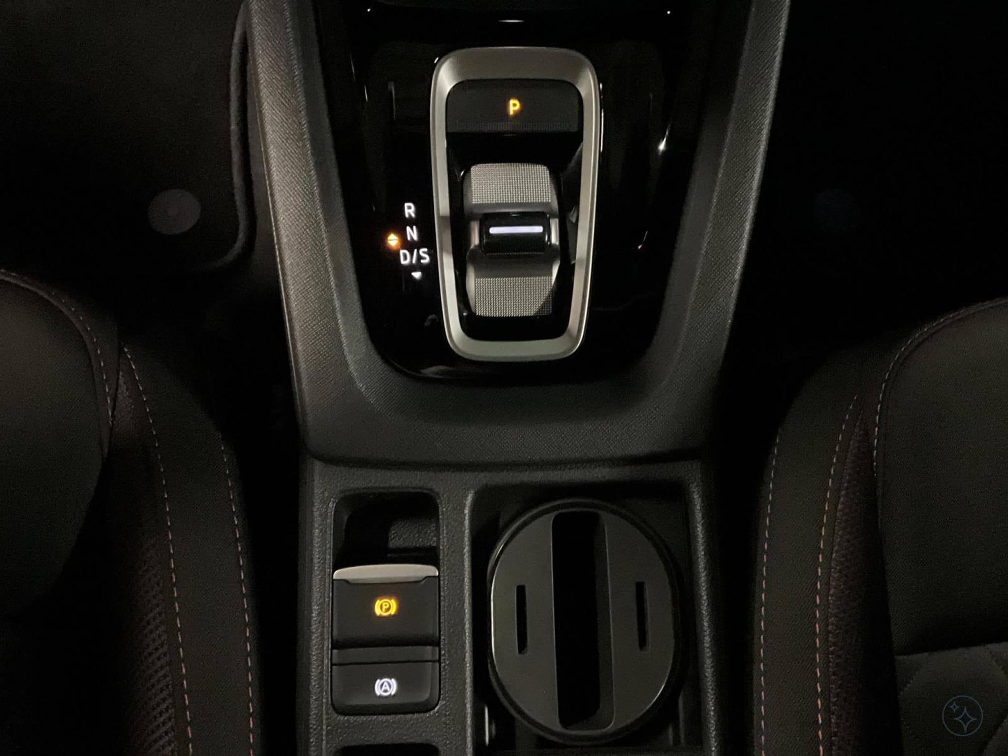 Skoda Octavia RS+DSG+LED+Navi+RearView+AHK (2025) - Foto 14
