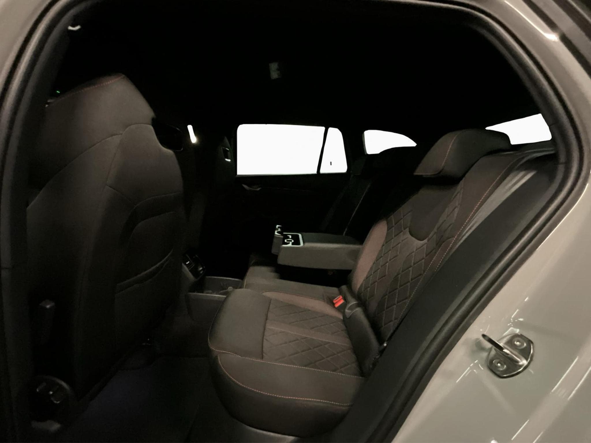 Skoda Octavia RS+DSG+LED+Navi+RearView+AHK (2025) - Foto 18