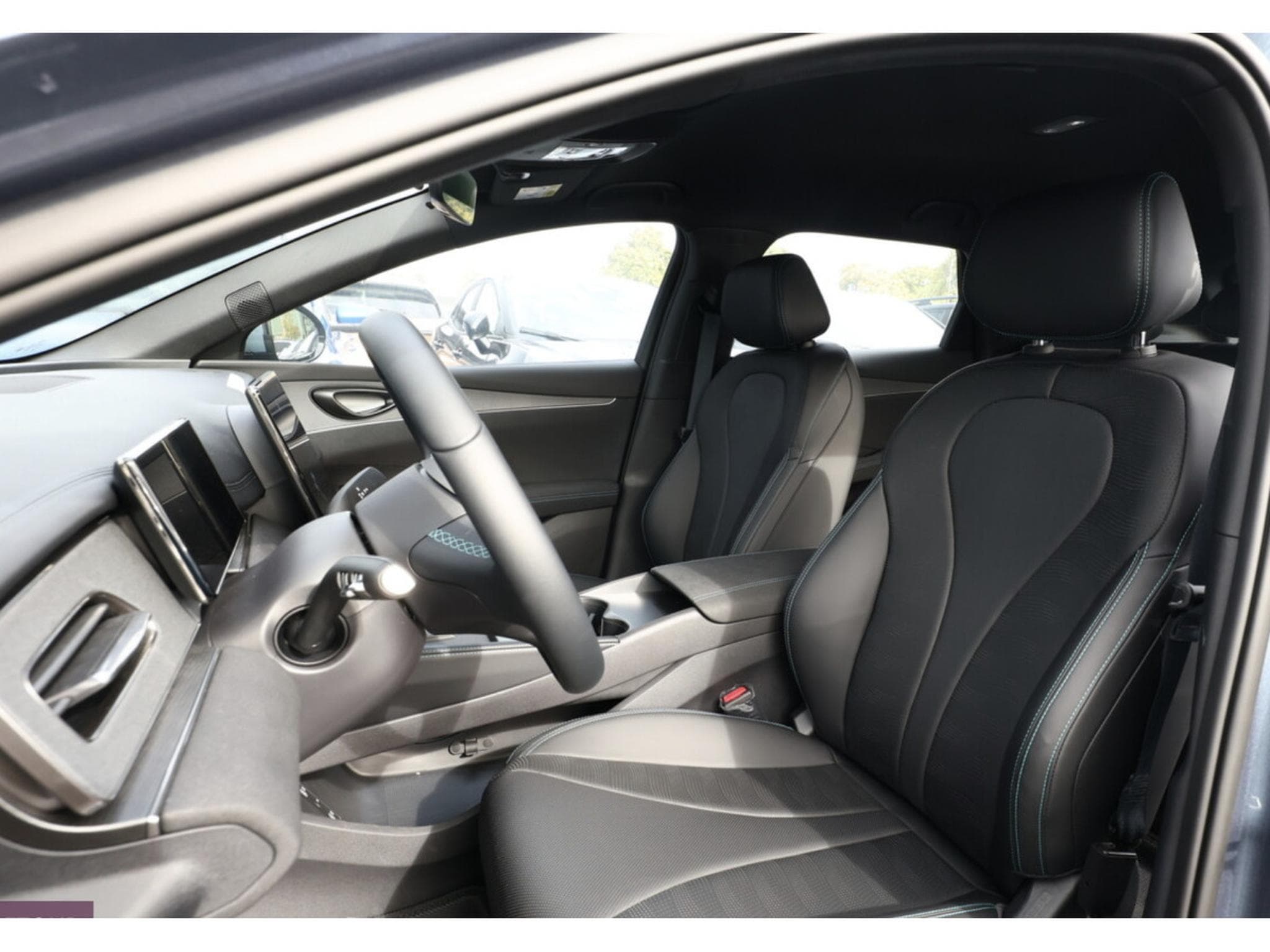 BYD Seal 6 Seal 6 Touring DM-i Boost PHEv (2025) - Photo 5