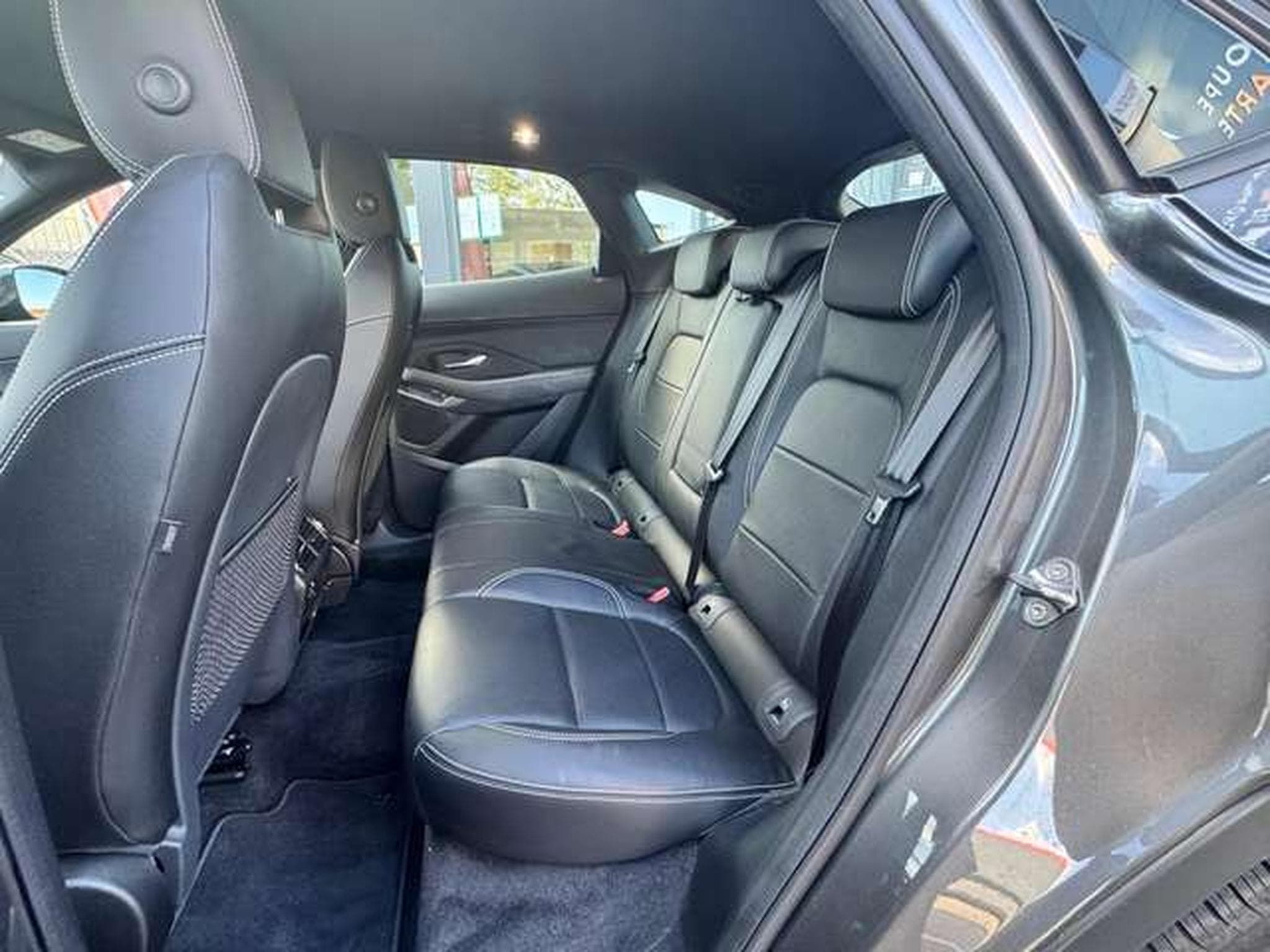Jaguar E-Pace E-Pace P200 AWD Aut. R-Dynamic S / 1er owner / jusqu'à 36 mo (2020) - Foto 16