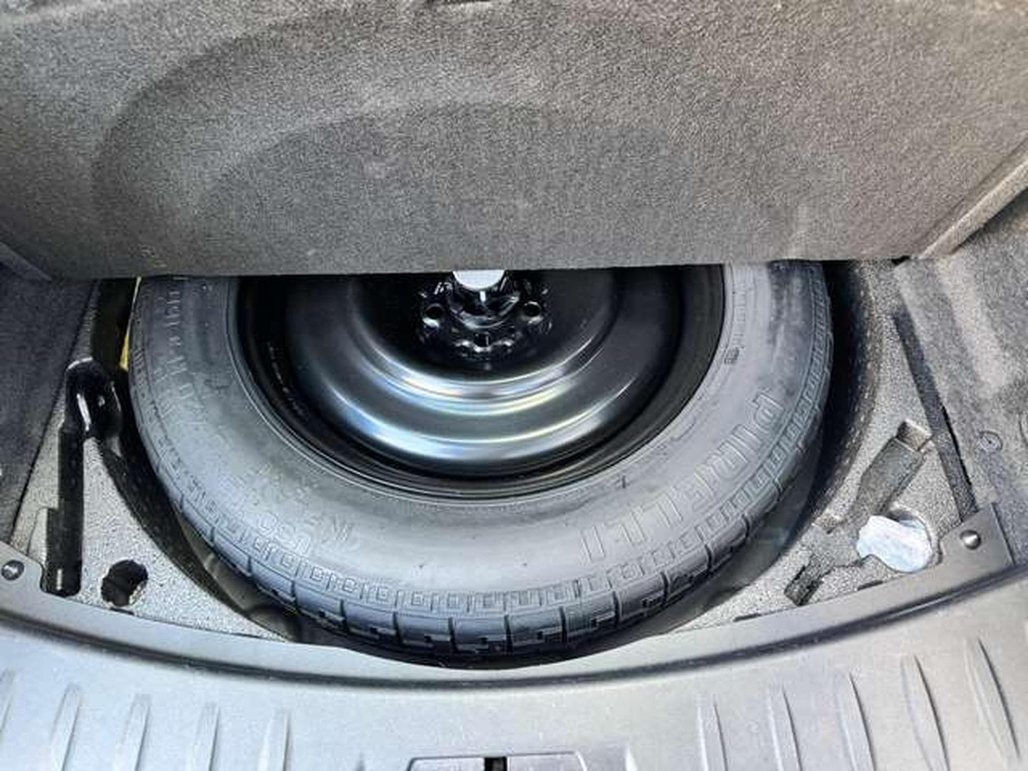 Jaguar E-Pace E-Pace P200 AWD Aut. R-Dynamic S / 1er owner / jusqu'à 36 mo (2020) - Foto 18
