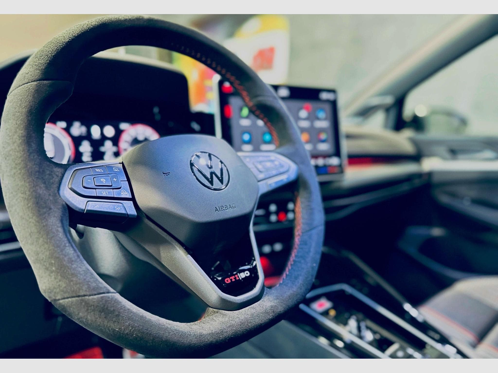 VW Golf GOLF VIII GTI EDITION 50 TSI DSG 3 OF 3 (2026) - Foto 8