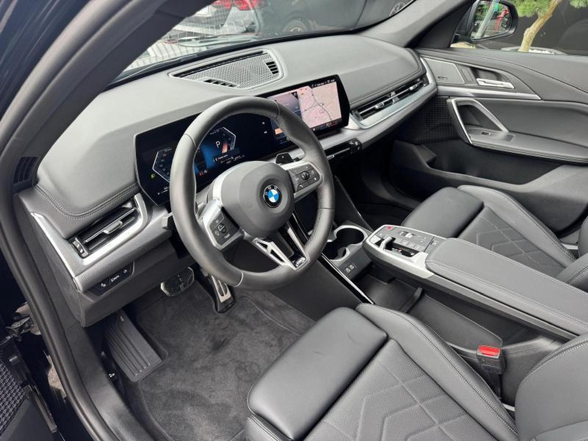 BMW X1 sDrive18i/Pack M/Toit Ouvrant/Camera (2026) - Foto 6