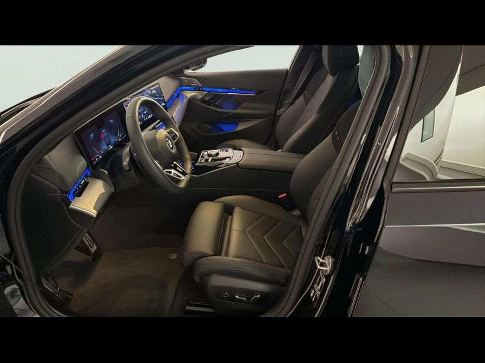 BMW 520 Touring PACK M (2025) - Photo 6