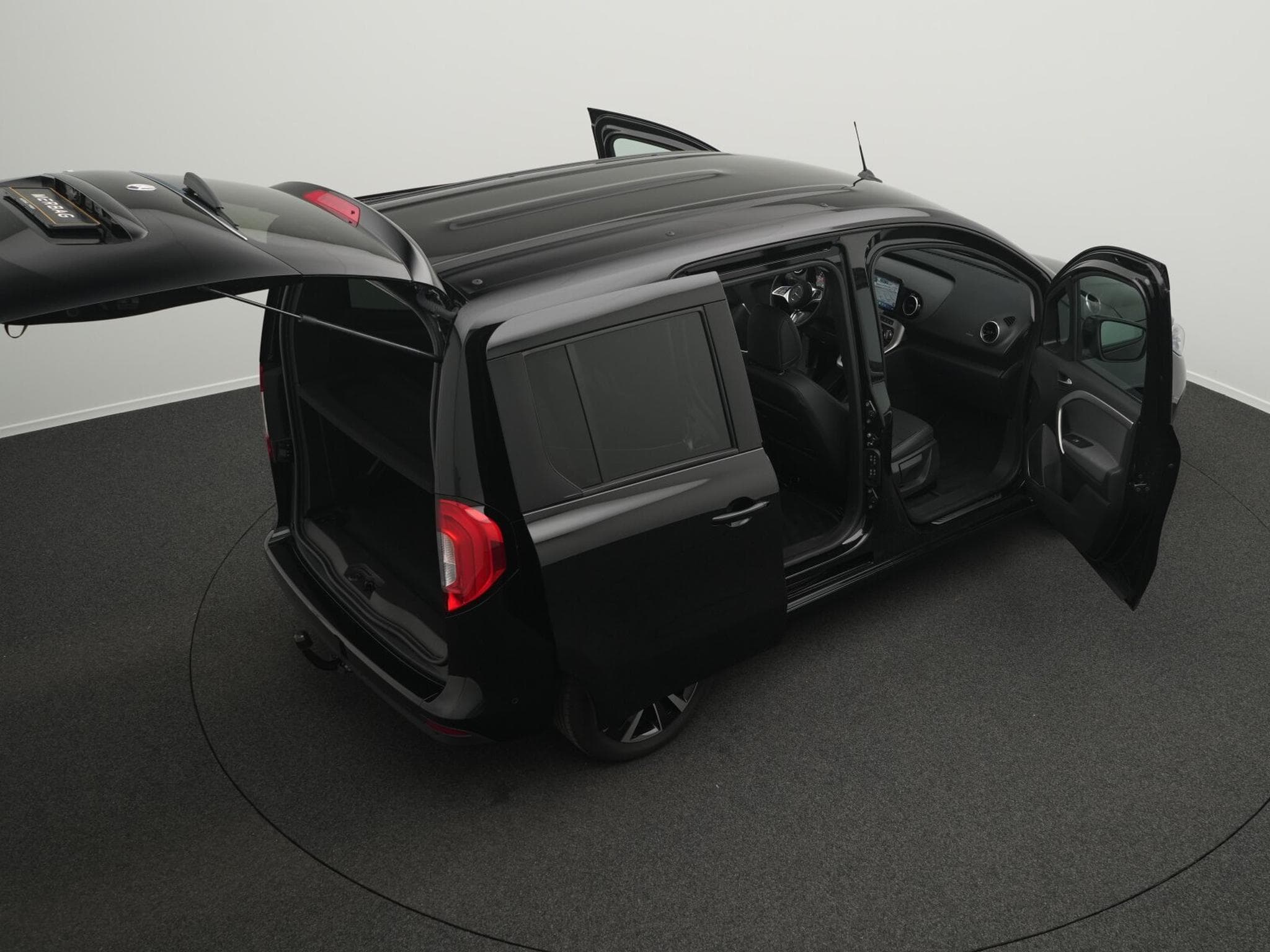 Mercedes T Progressive standard (2026) - Photo 13