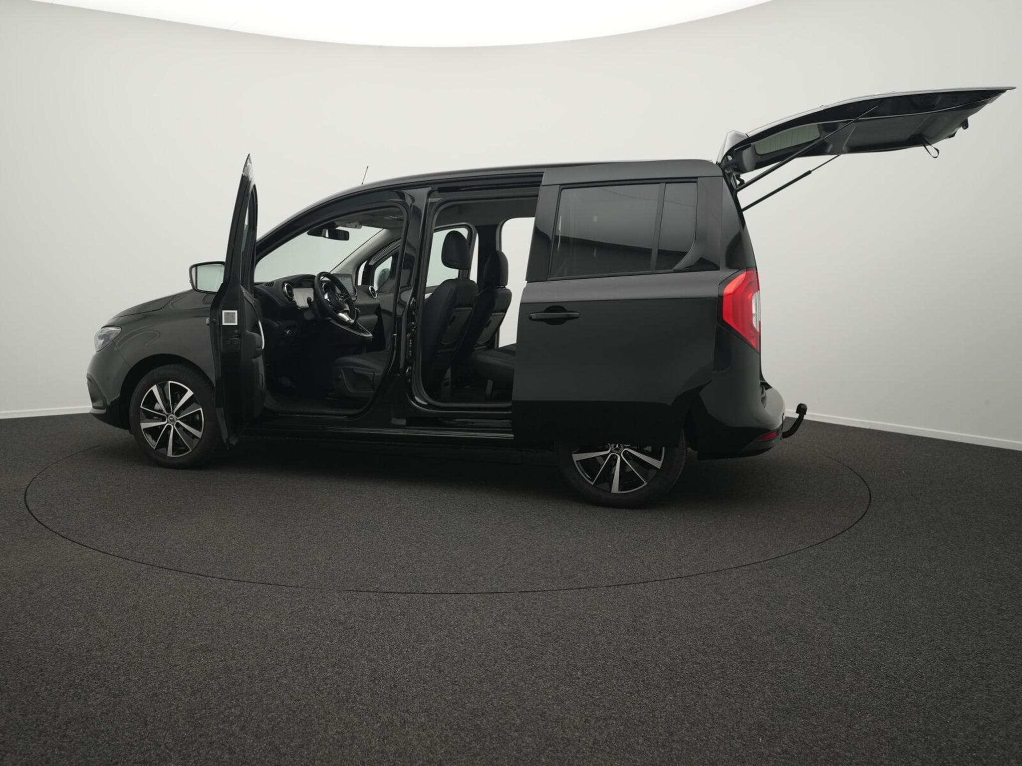 Mercedes T Progressive standard (2026) - Photo 14