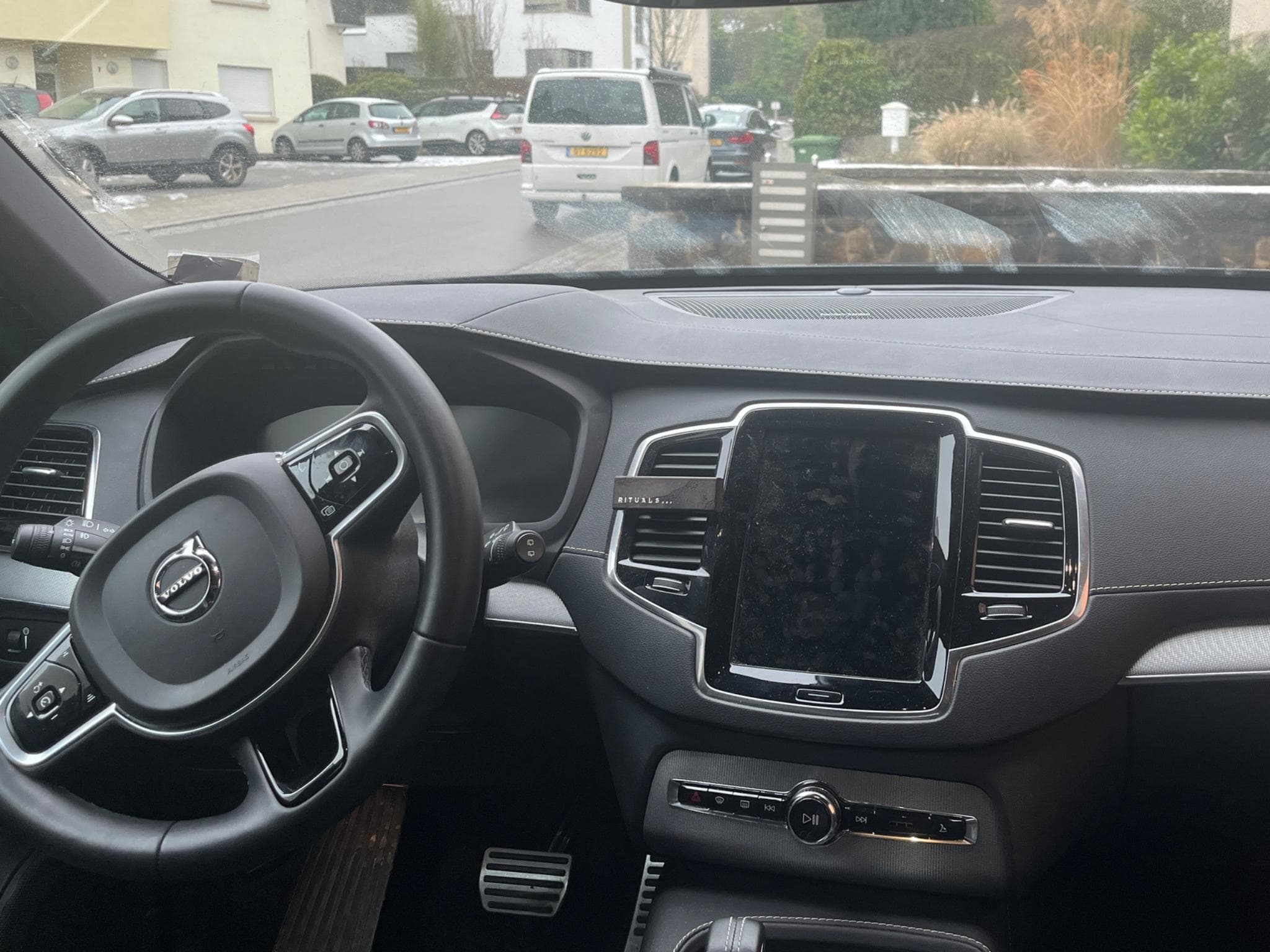 Volvo XC90 B5 R-Design 249 CV. 7 places (2022) - Photo 3