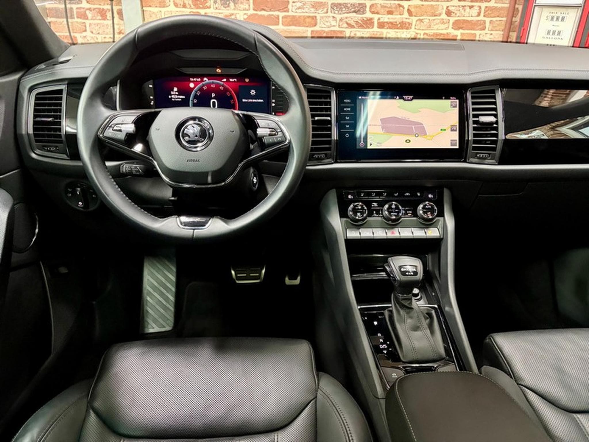 Skoda Kodiaq Kodiaq 2.0 TDi 200cv Auto 4x4 LAURIN&KLEMENT (2022) - Photo 4