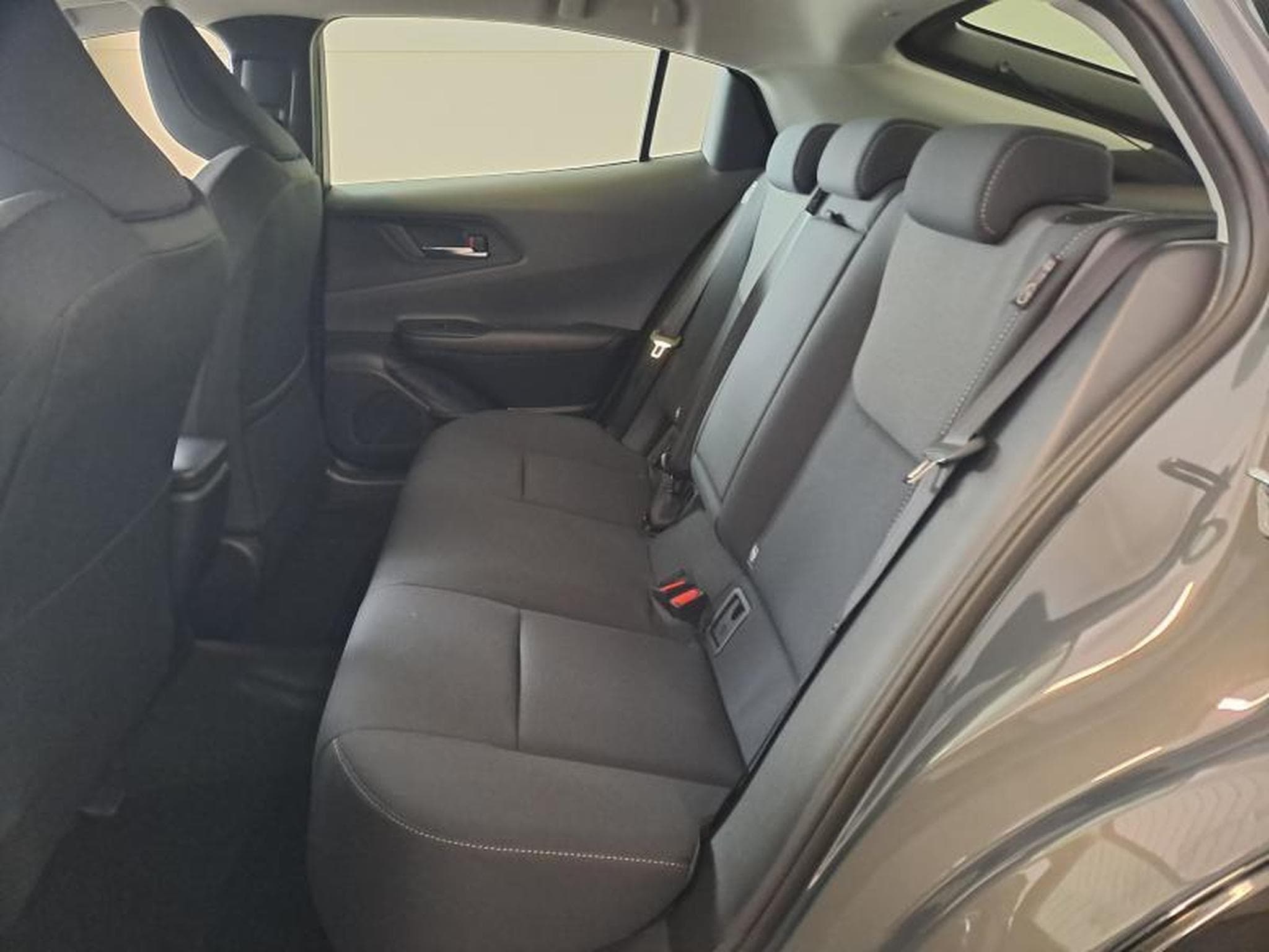 Toyota Prius Premium Plus PHEV (2024) - Foto 13