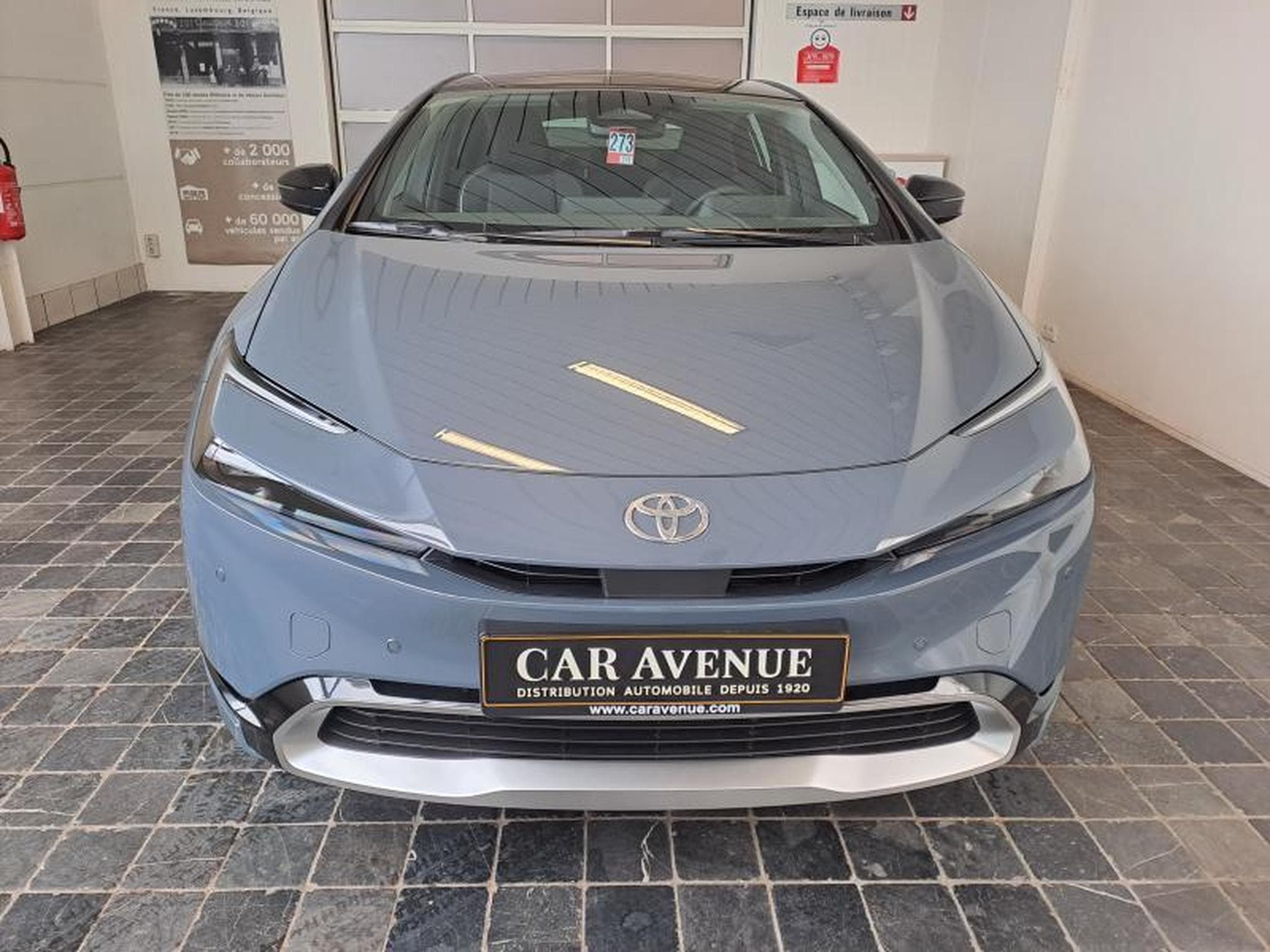Toyota Prius Premium Plus PHEV (2024) - Foto 29