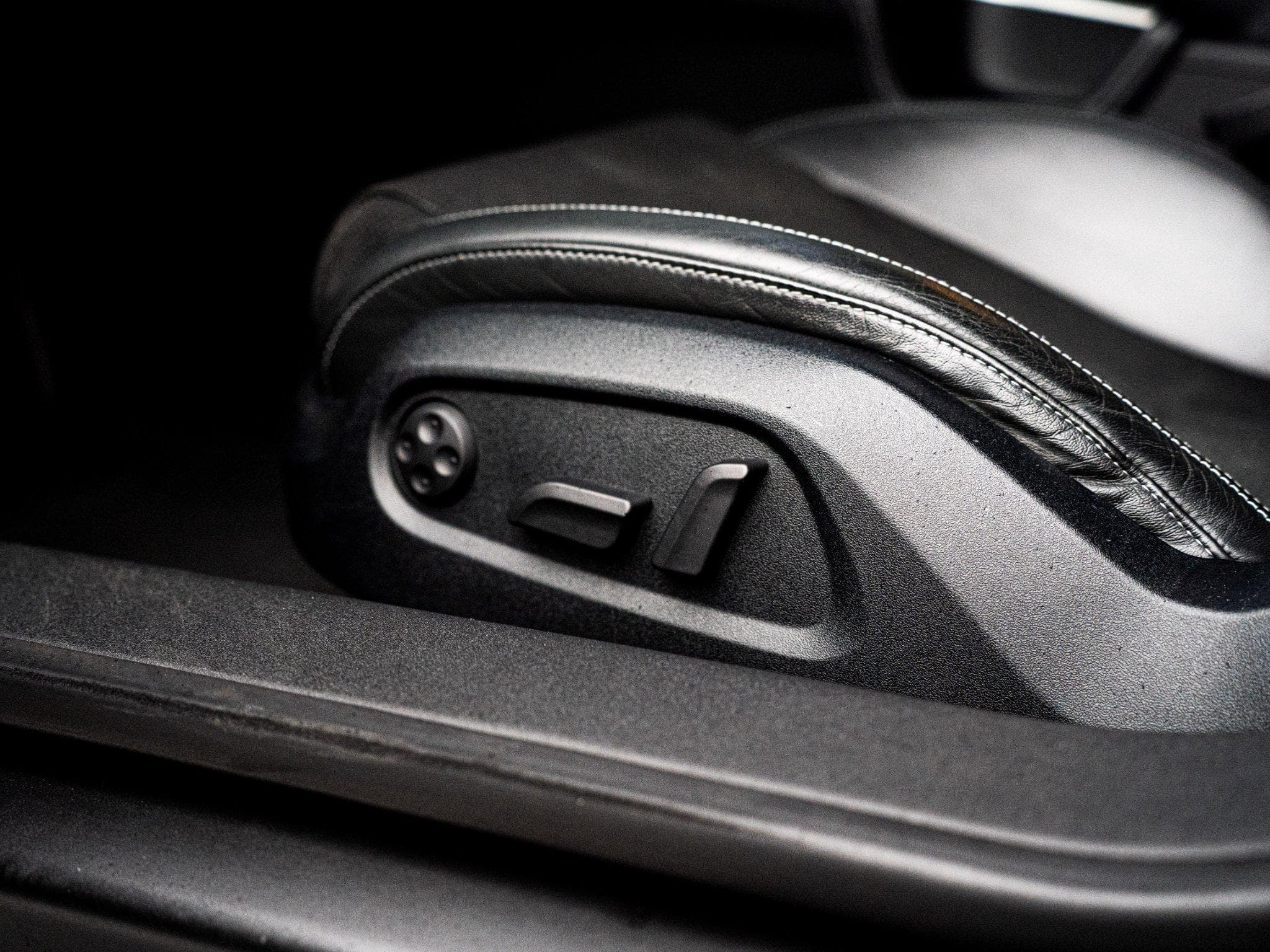 Audi TT S-Line (2010) - Photo 9