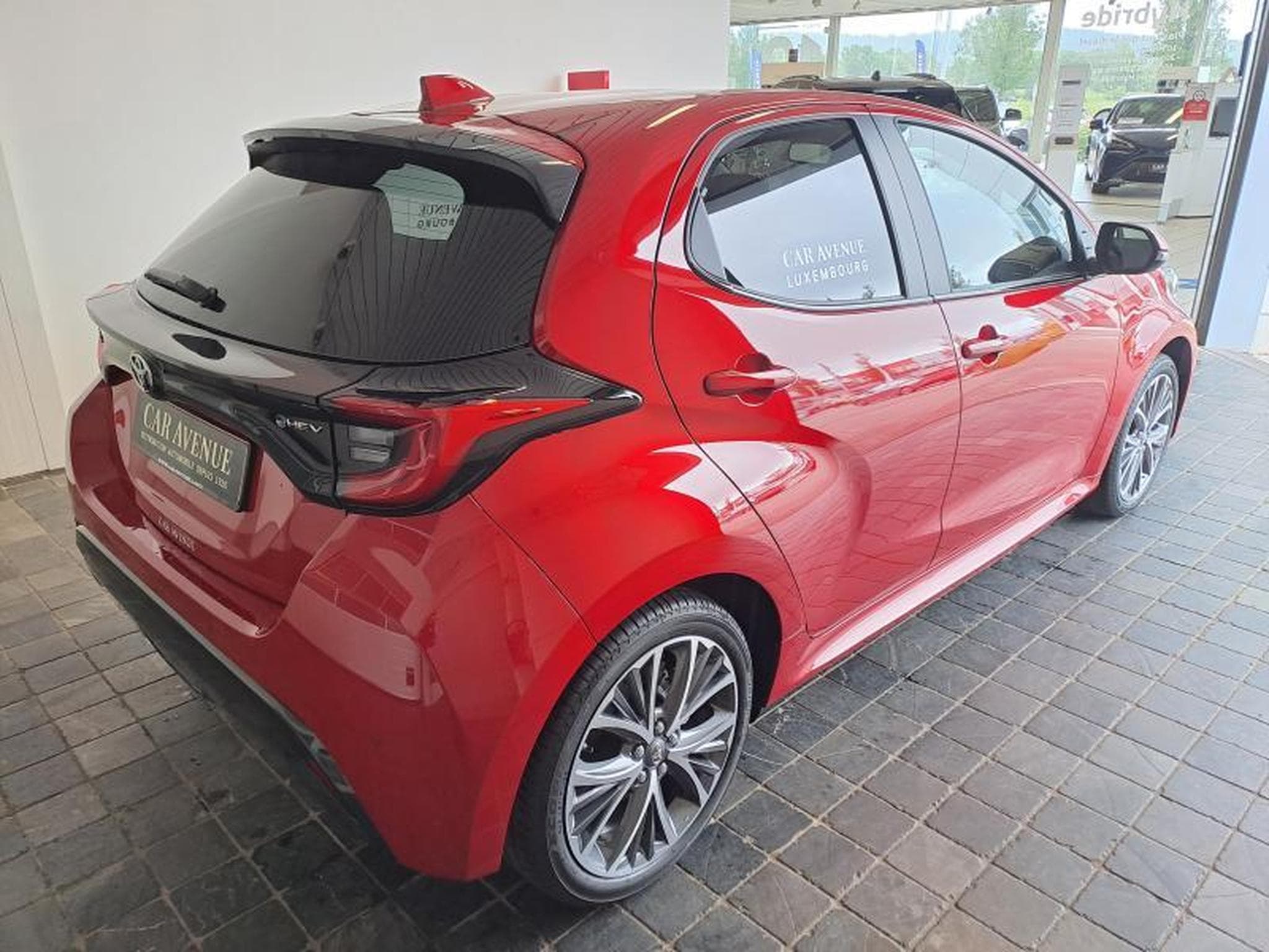 Toyota Yaris Style (2024) - Foto 24