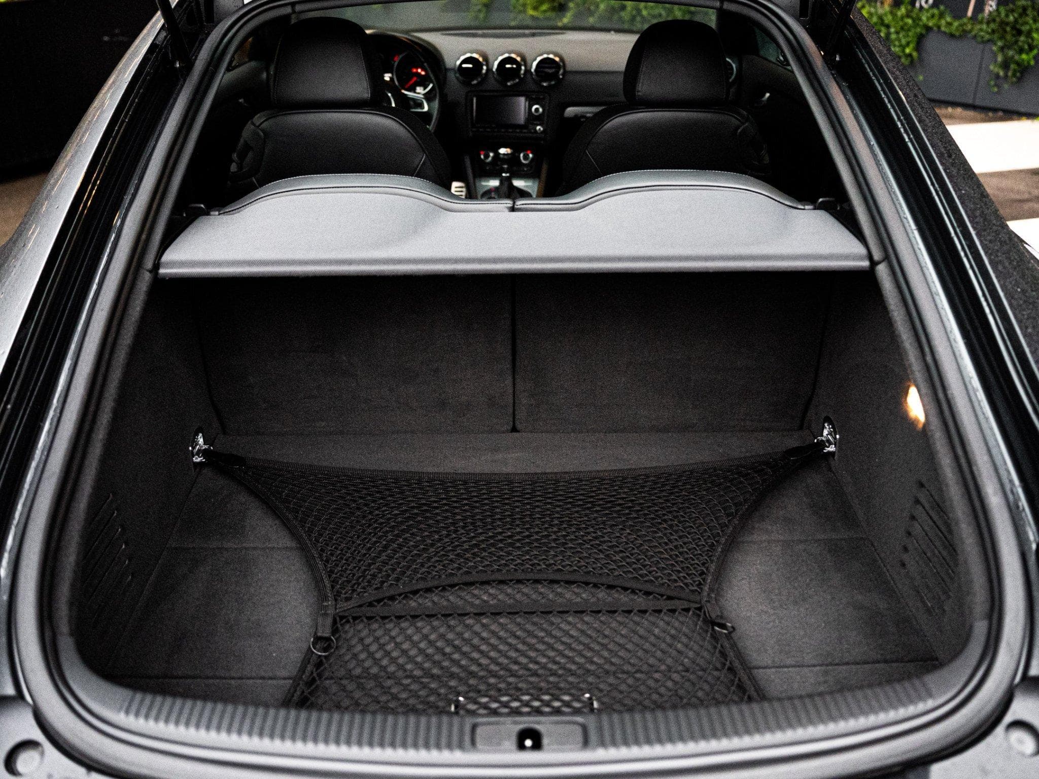 Audi TT S-Line (2010) - Photo 12