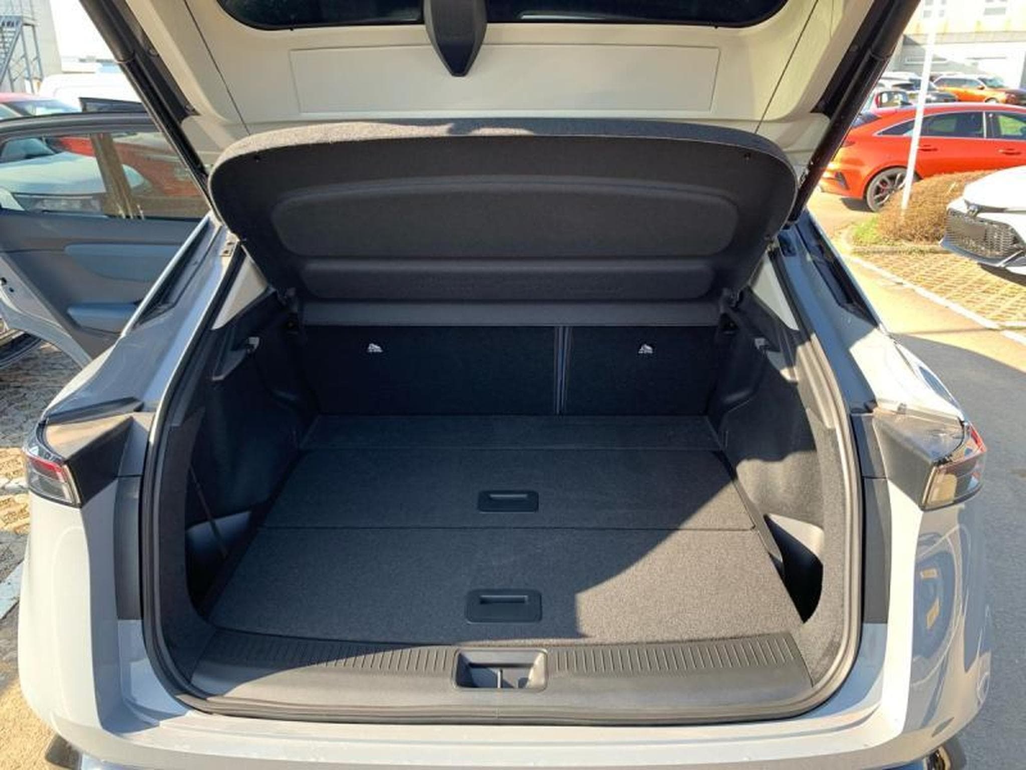 Nissan Ariya EVOLVE (2025) - Foto 13