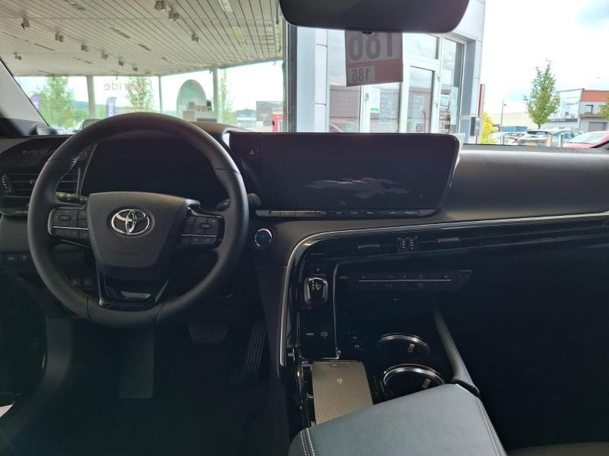 Toyota Mirai PREMIUM (2025) - Photo 12