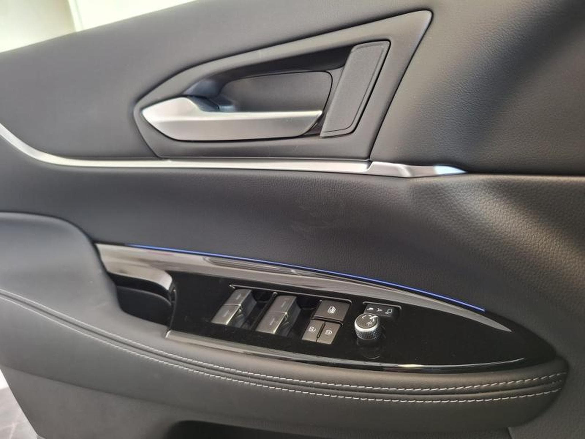 Toyota Mirai PREMIUM (2025) - Photo 20