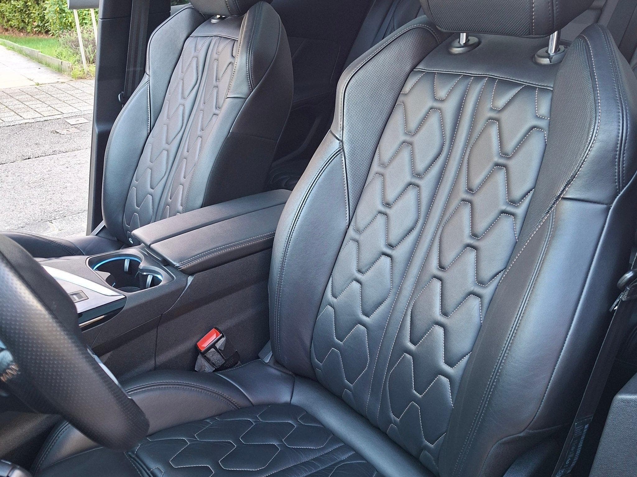 Peugeot 3008 GT Line (2019) - Photo 8