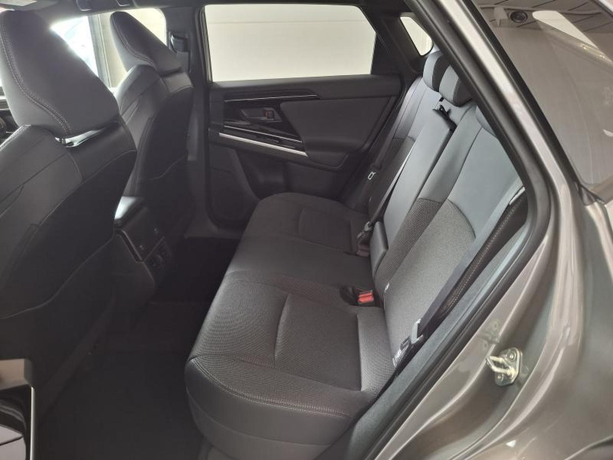 Toyota bZ4X Business Plus 2WD (2025) - Foto 11