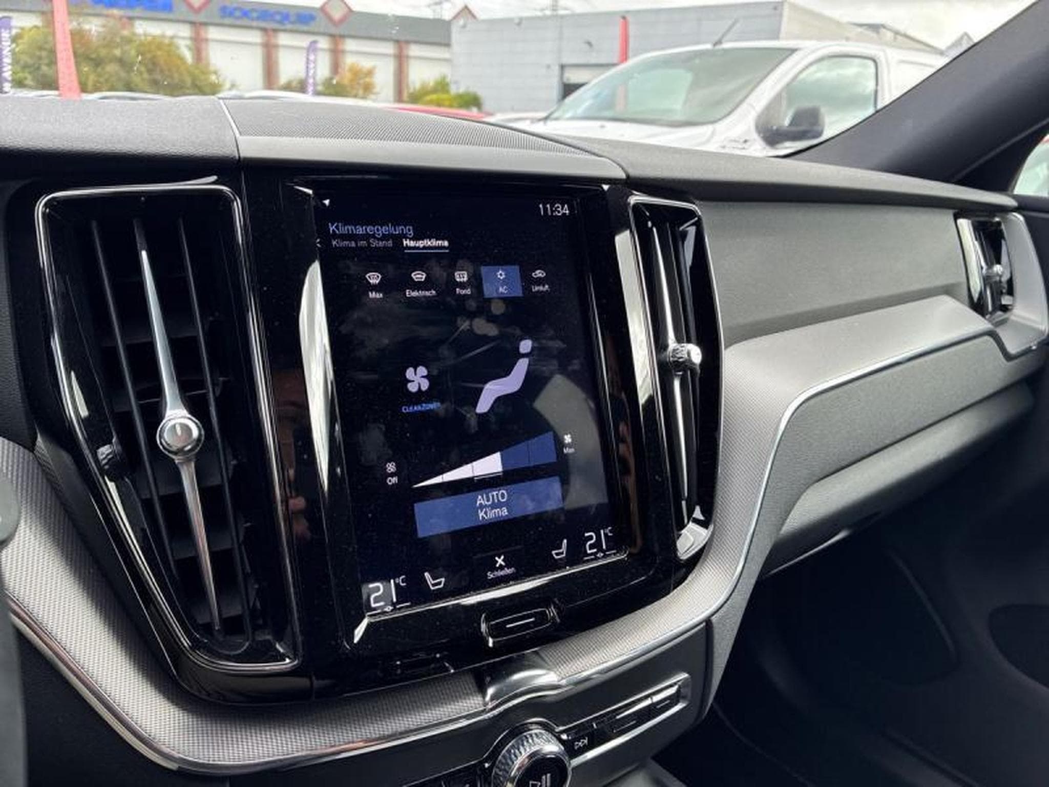 Volvo XC60 AIR LINE (2020) - Foto 14