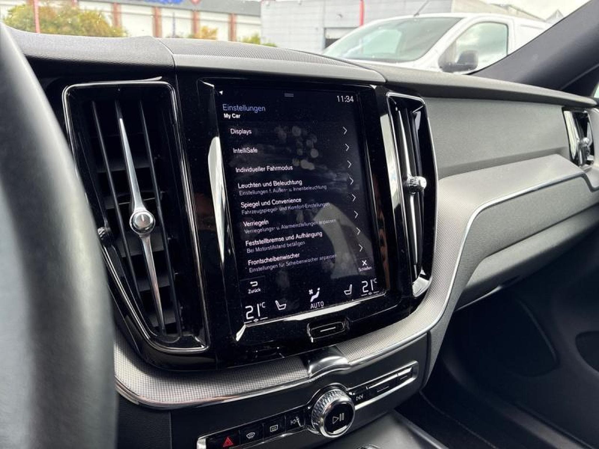 Volvo XC60 AIR LINE (2020) - Foto 17