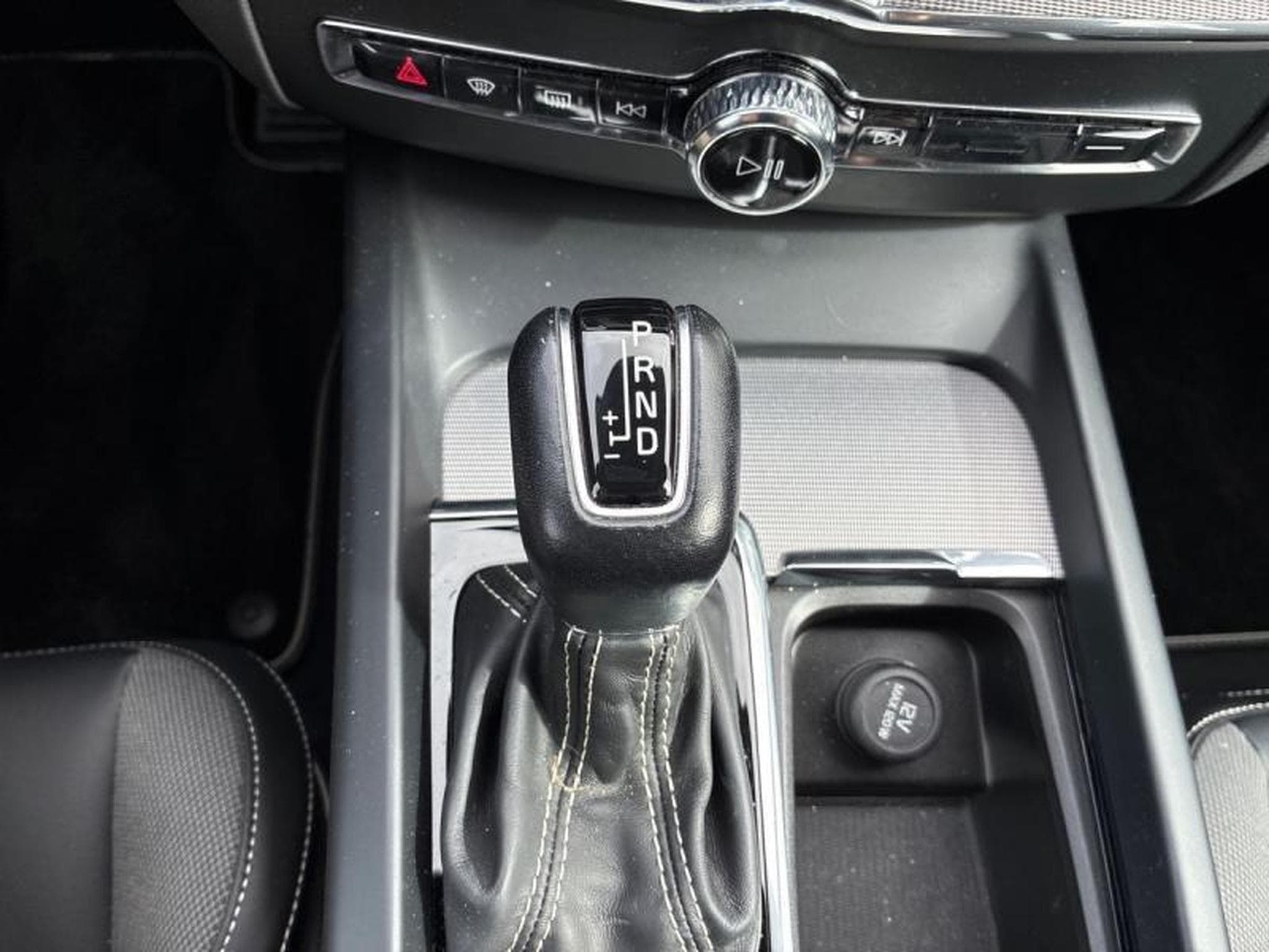 Volvo XC60 AIR LINE (2020) - Foto 18